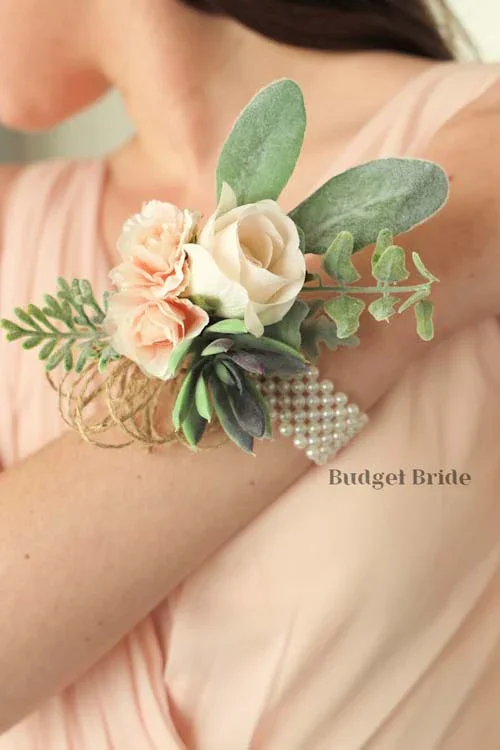 Rea Corsage.webp