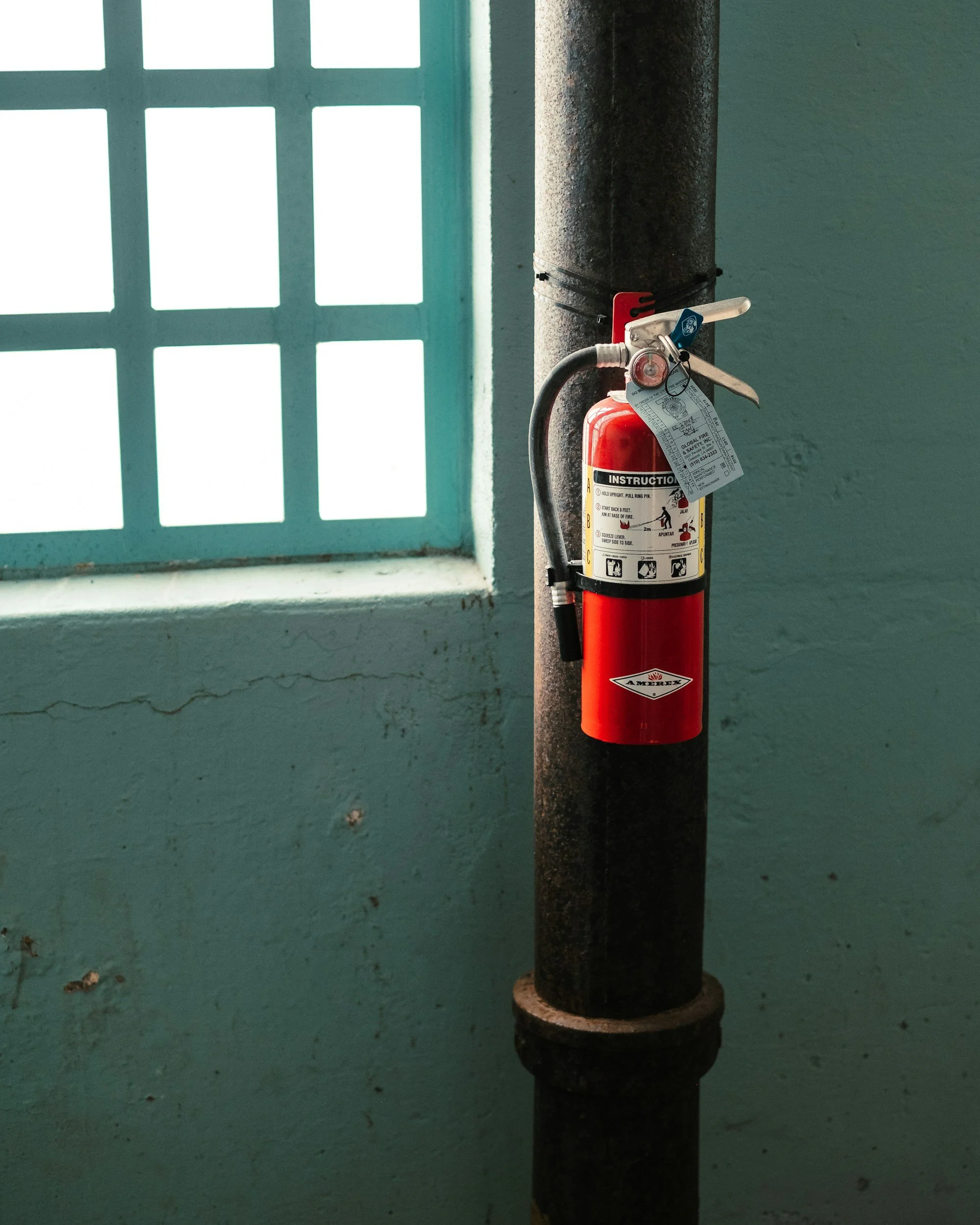 Annual maintenance fire extinguisher service
