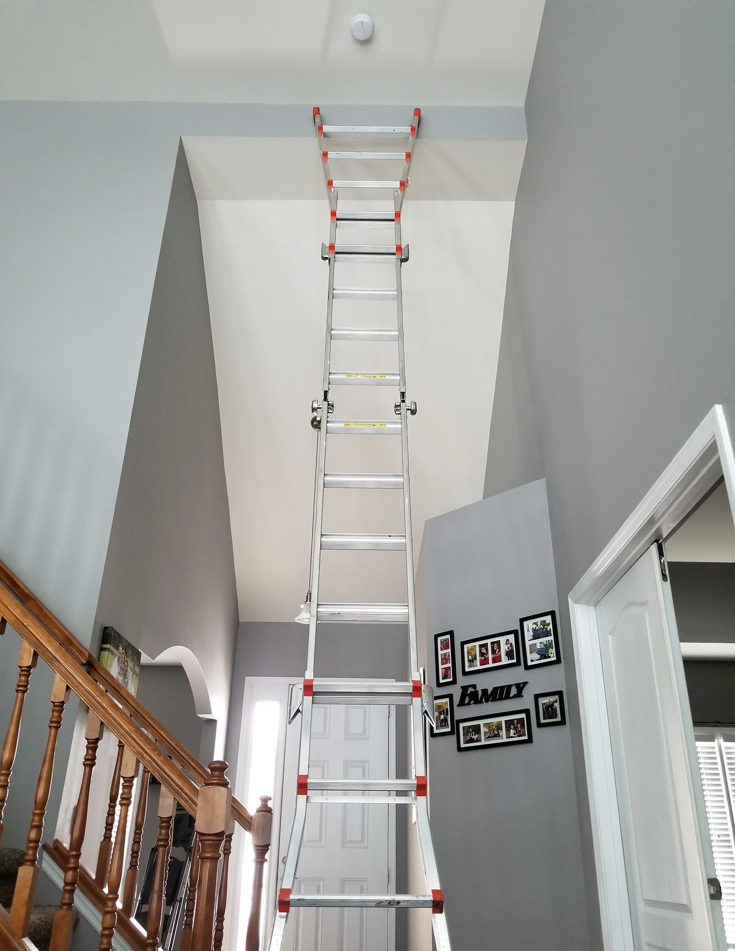 Hardwired smoke alarm high in the ceiling