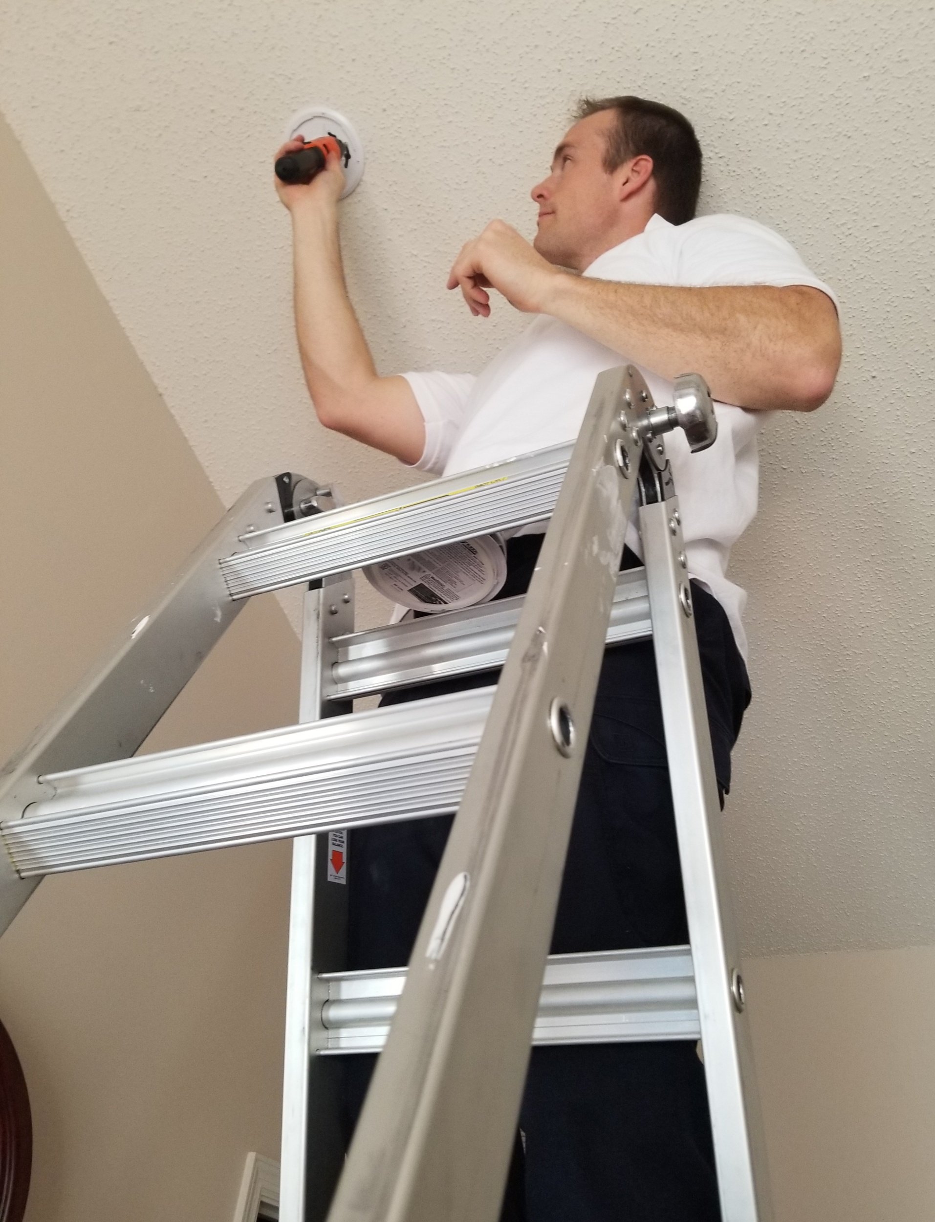Smoke Detector install in a high ceiling at a customers home.