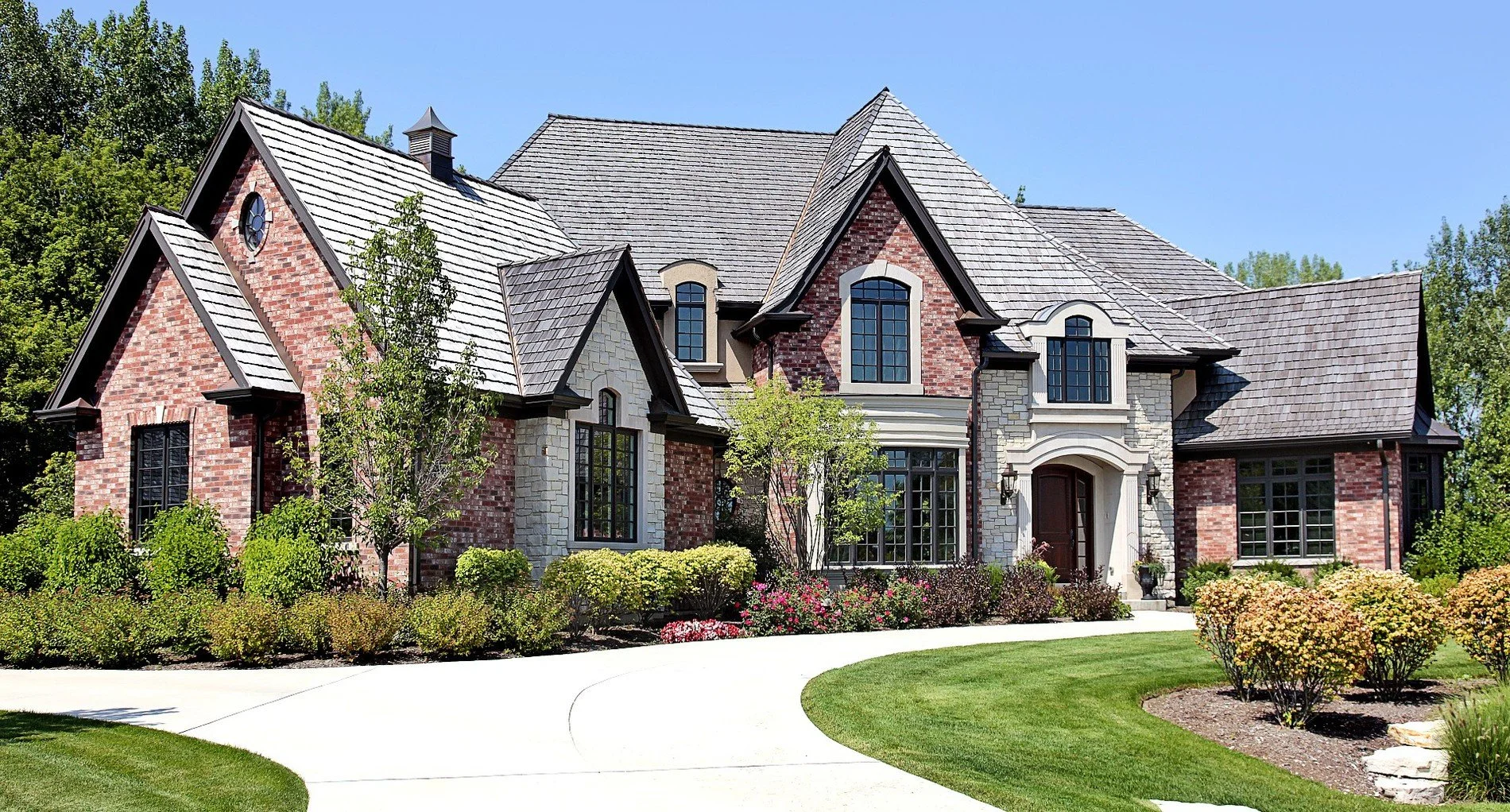 Home in Wildwood Mo getting Smoke Detector Pro services on Smoke alarms and dryer vent service.