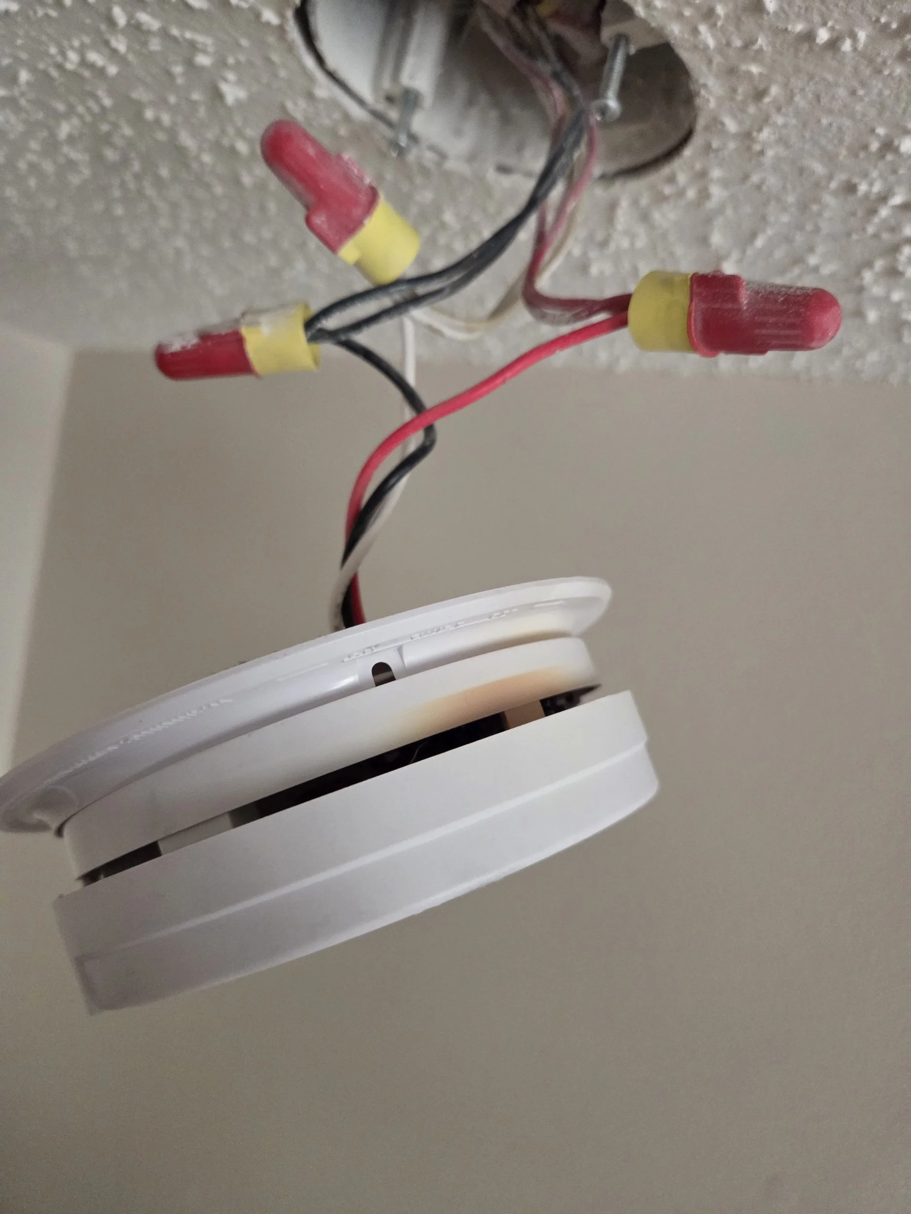 hardwired smoke alarm installation in a home in St. Peters MO