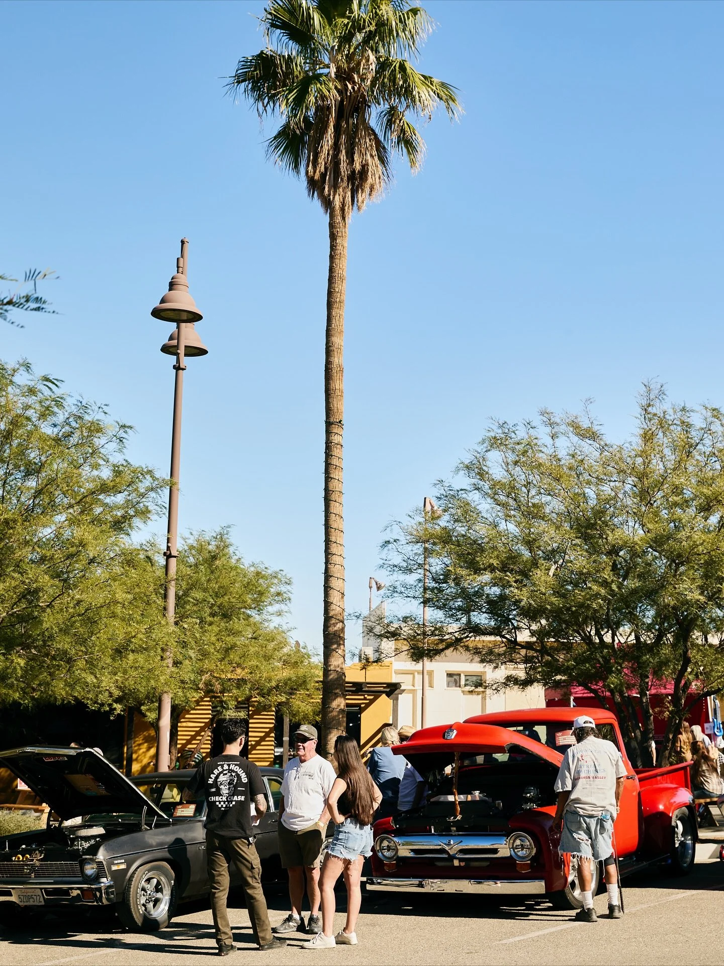 WE LOVE OUR CITY! 🌴🏁
.
29 Palms you really showed up on Sunday at @thehistoricplaza for our 2nd Annual Pioneer Days Classic Car &amp; Motorcycle Show!!! We had an amazing day of community togetherness, adorable adoptable pups from @palsofpalmsnpaws