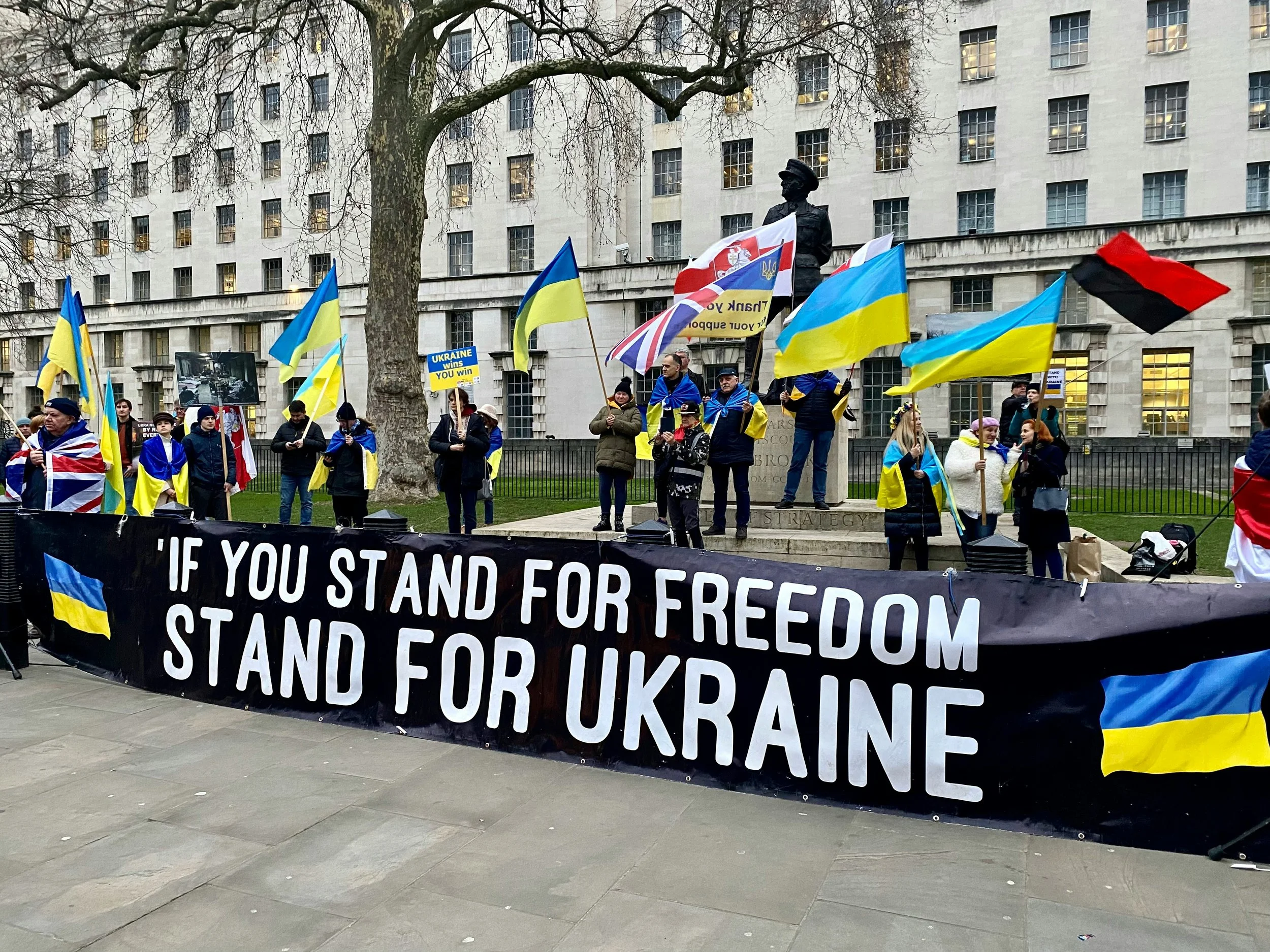 Four Years of War: The Winner Takes It All