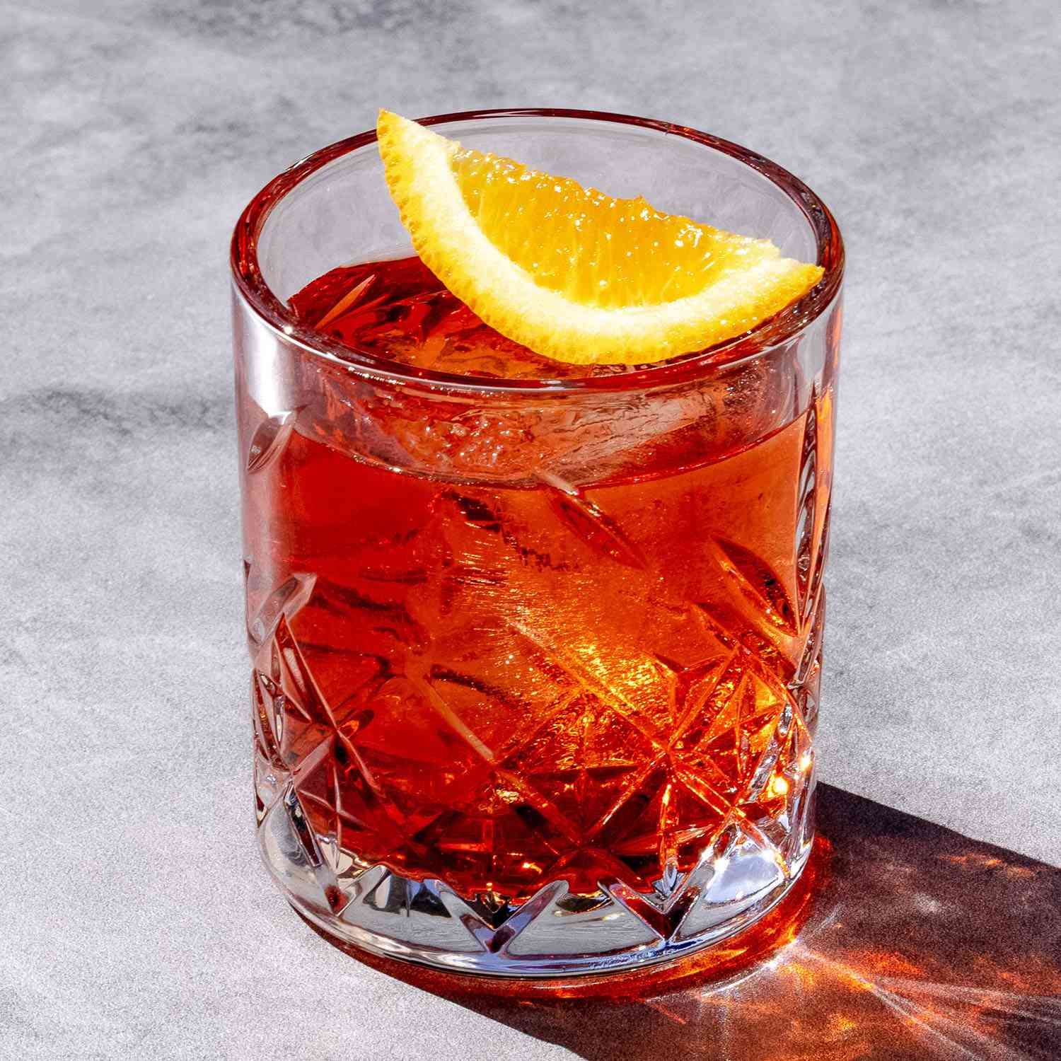mezcal-negroni-1500x1500-primary-6f6c472050a949c8a55aa07e1b5a2d1b.jpg