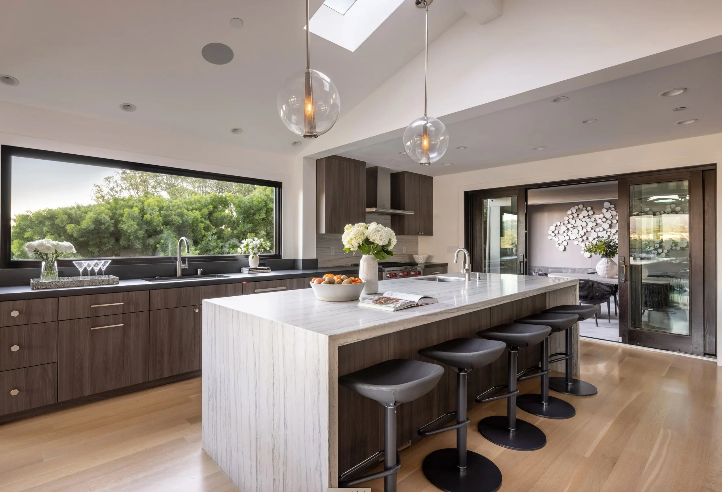 modern-kitchen.jpg