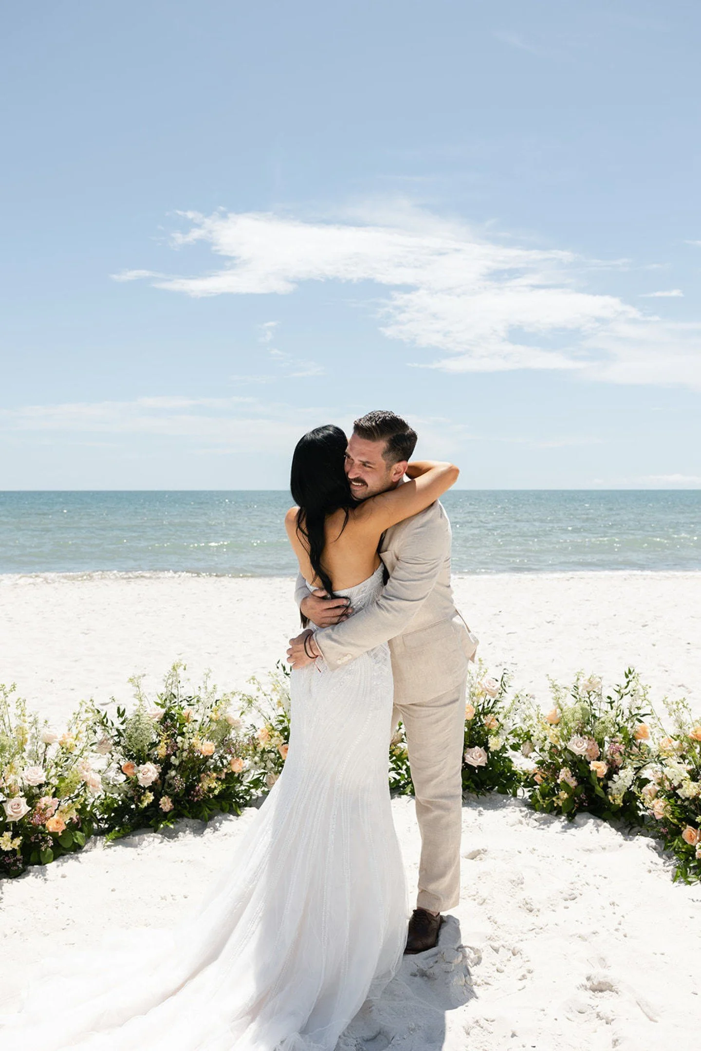 Every couple deserves a ceremony setting that resonates with their heart. Creating the perfect backdrop usually takes lots of creativity, but these epic ceremony landscapes spoke entirely for themselves. ✨🌿

1. Naples, Florida | @gracedreimphotograp