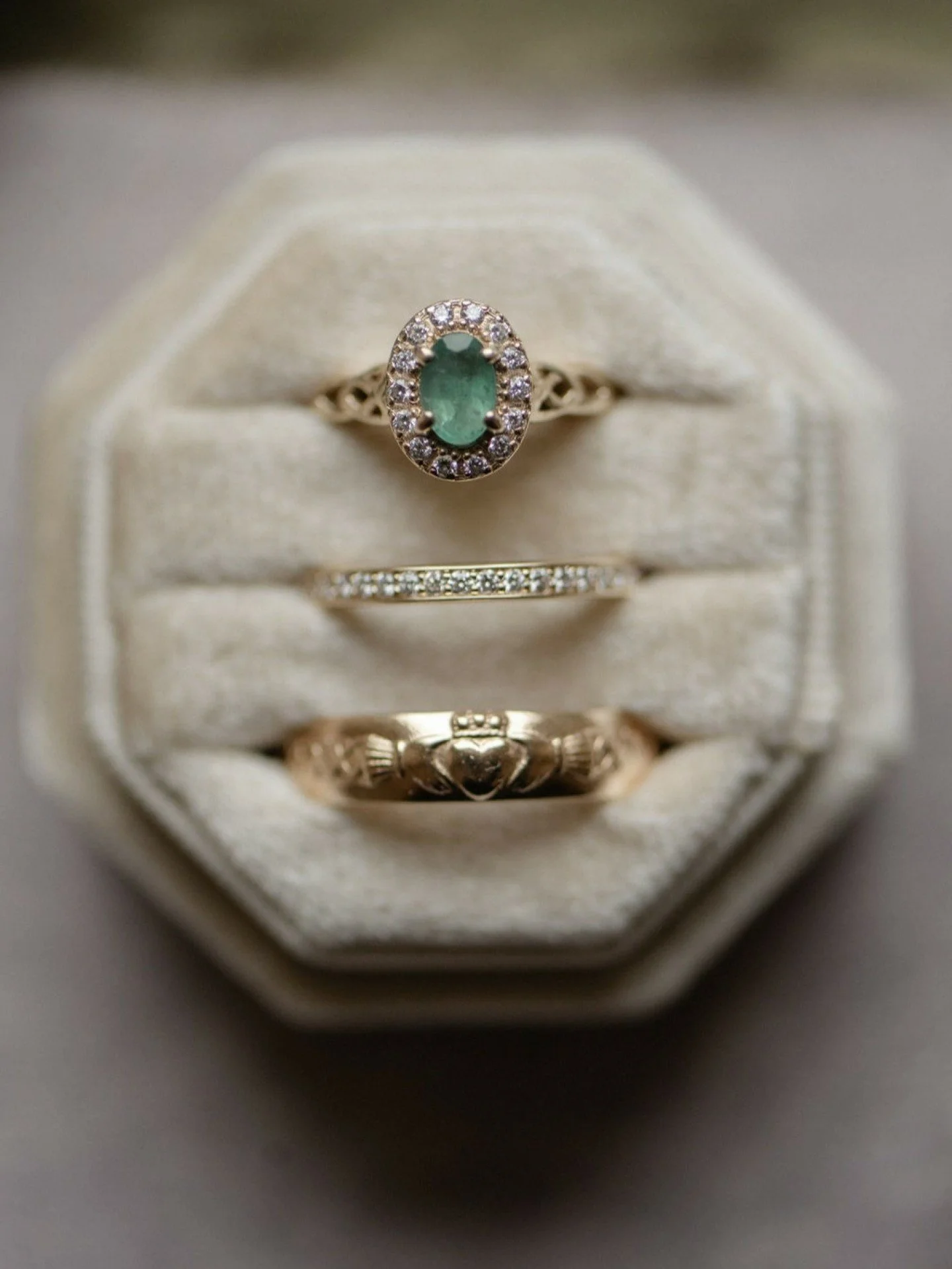 🍀✨ Happy St. Patrick's Day! Today, we celebrate the luck of the Irish and the beautiful union of Patrick and Maureen! 💚 

Their love story was woven together with the threads of their shared Irish heritage, and their wedding was no different! Durin