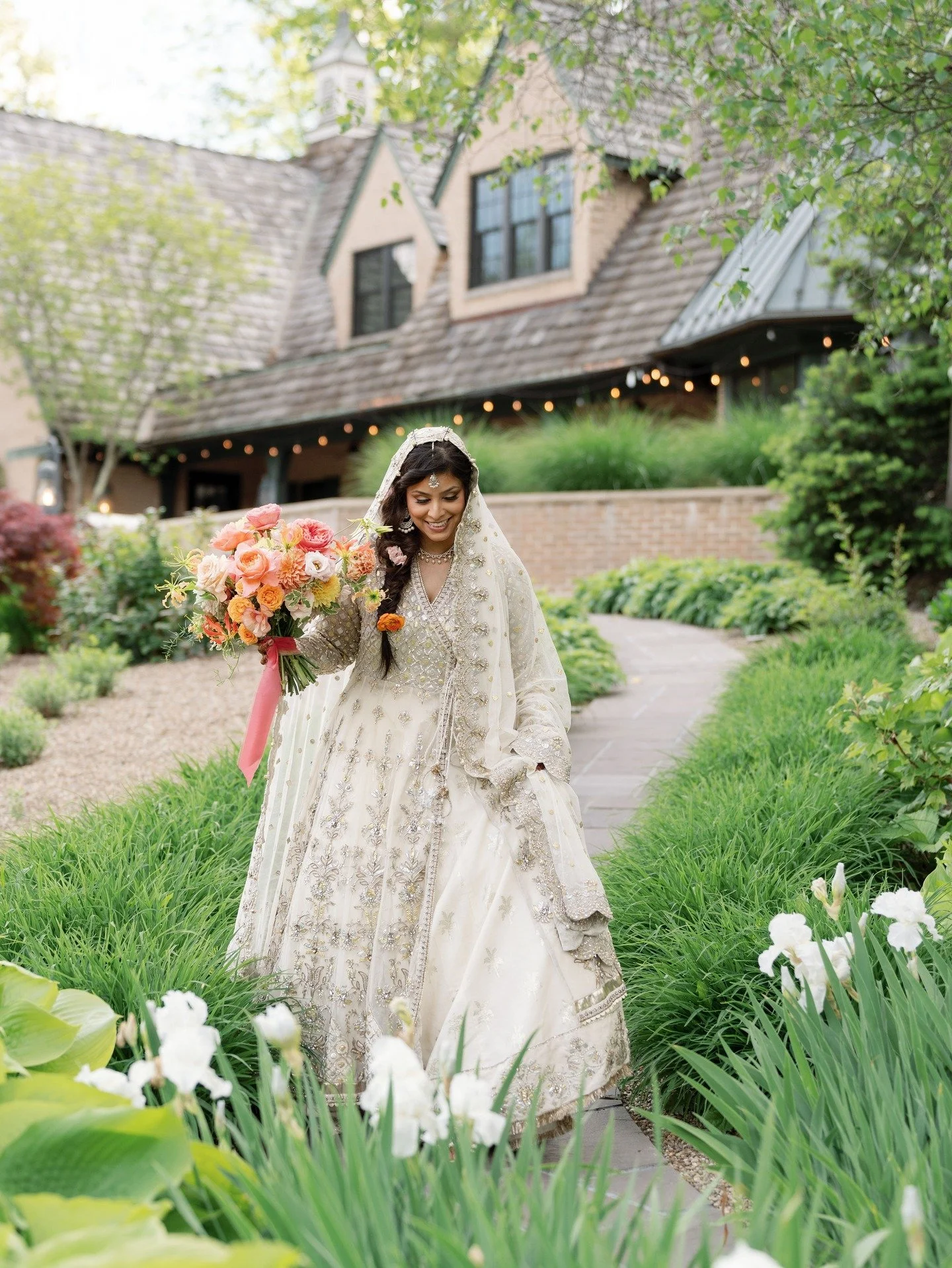 Nothing beats Pakistani wedding attire🔥