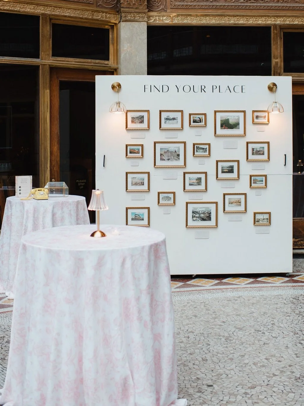 Travel lovers N+H really wanted to honor their journey with their signage, and this, one-of-a-kind postcard seating chart was the perfect fit! ✉️🌍

While a mid-install shattering incident kept us on our toes, a fully stocked emergency kit and a calm