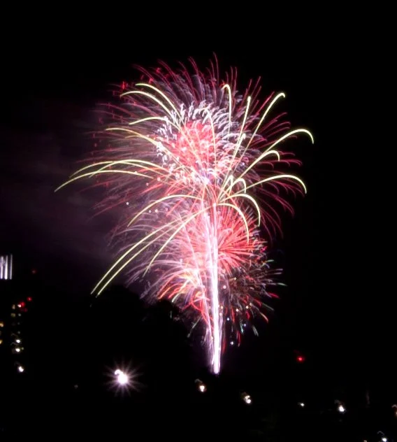How to Photograph Fireworks: 4 Tips for Stunning Fireworks Photography