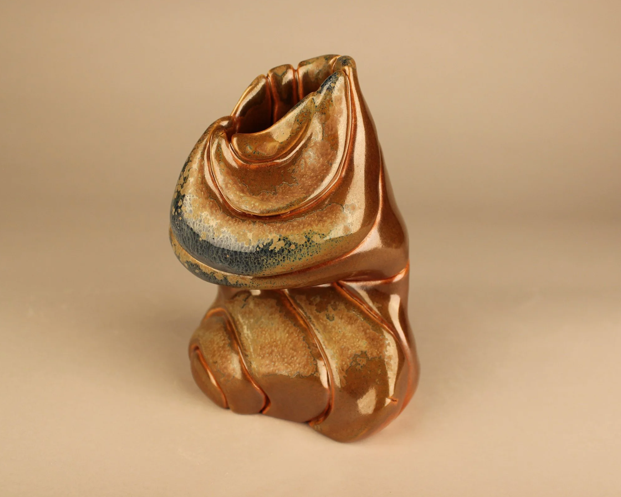 SHINO VASE
