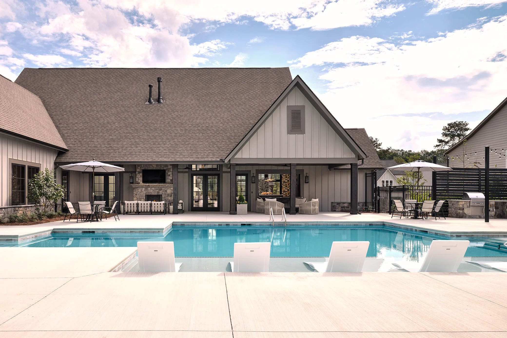 FoxGrove-FullCrop-HDWeb2080px-06.jpg