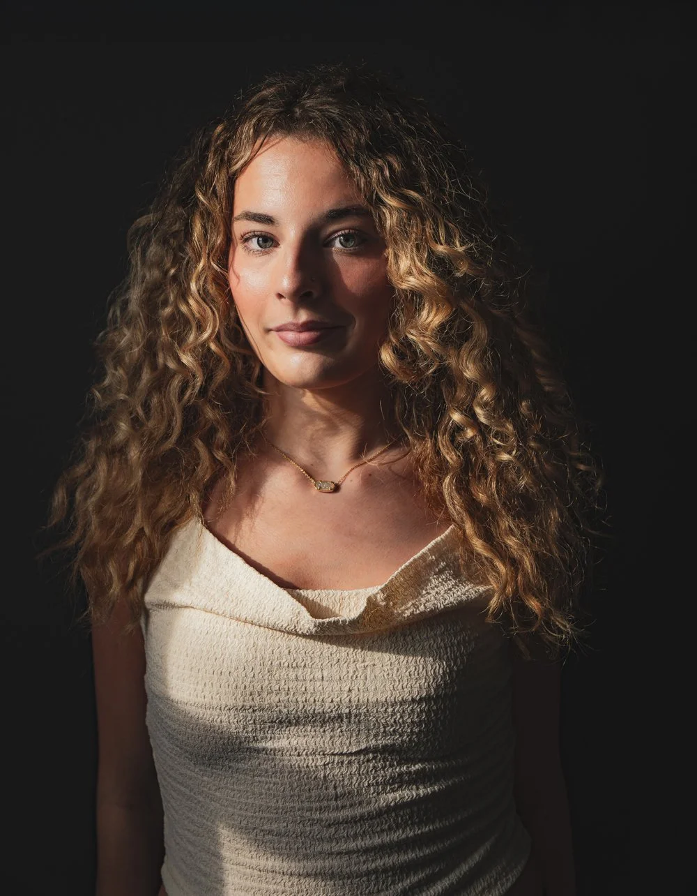 Meet Riley, an apprentice at Alchemy Dry Cut Lounge in Pittsburgh, developing their craft alongside the Alchemy team.