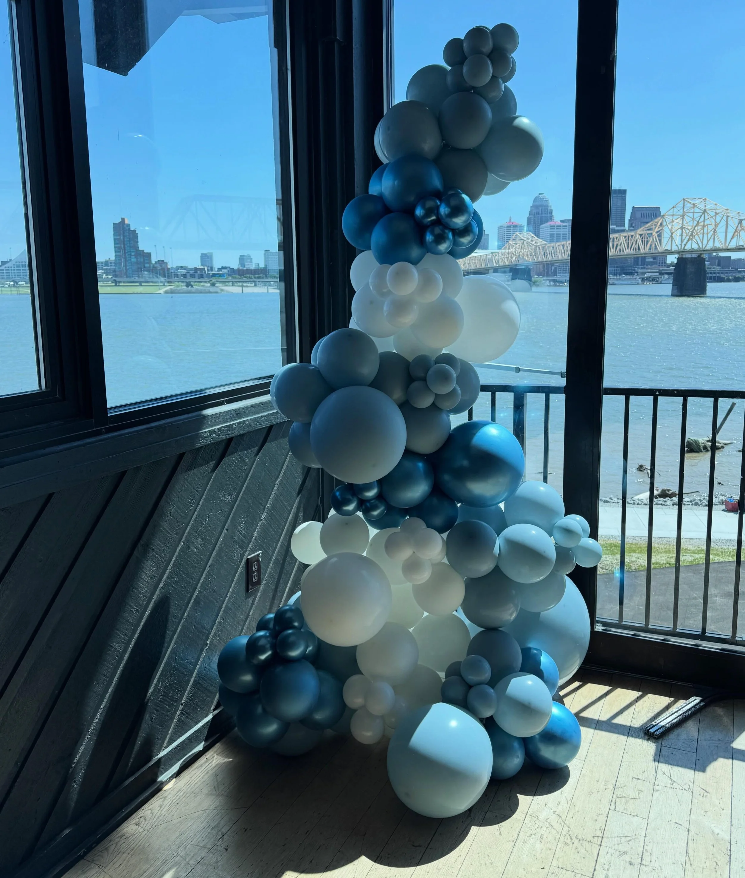A beautiful background + a freestanding balloon garland is the recipe for perfect rehearsal dinner decor! 

#louisvilleballoons #louisvilleballoondecor #balloongarland #louisvillesmallbusiness