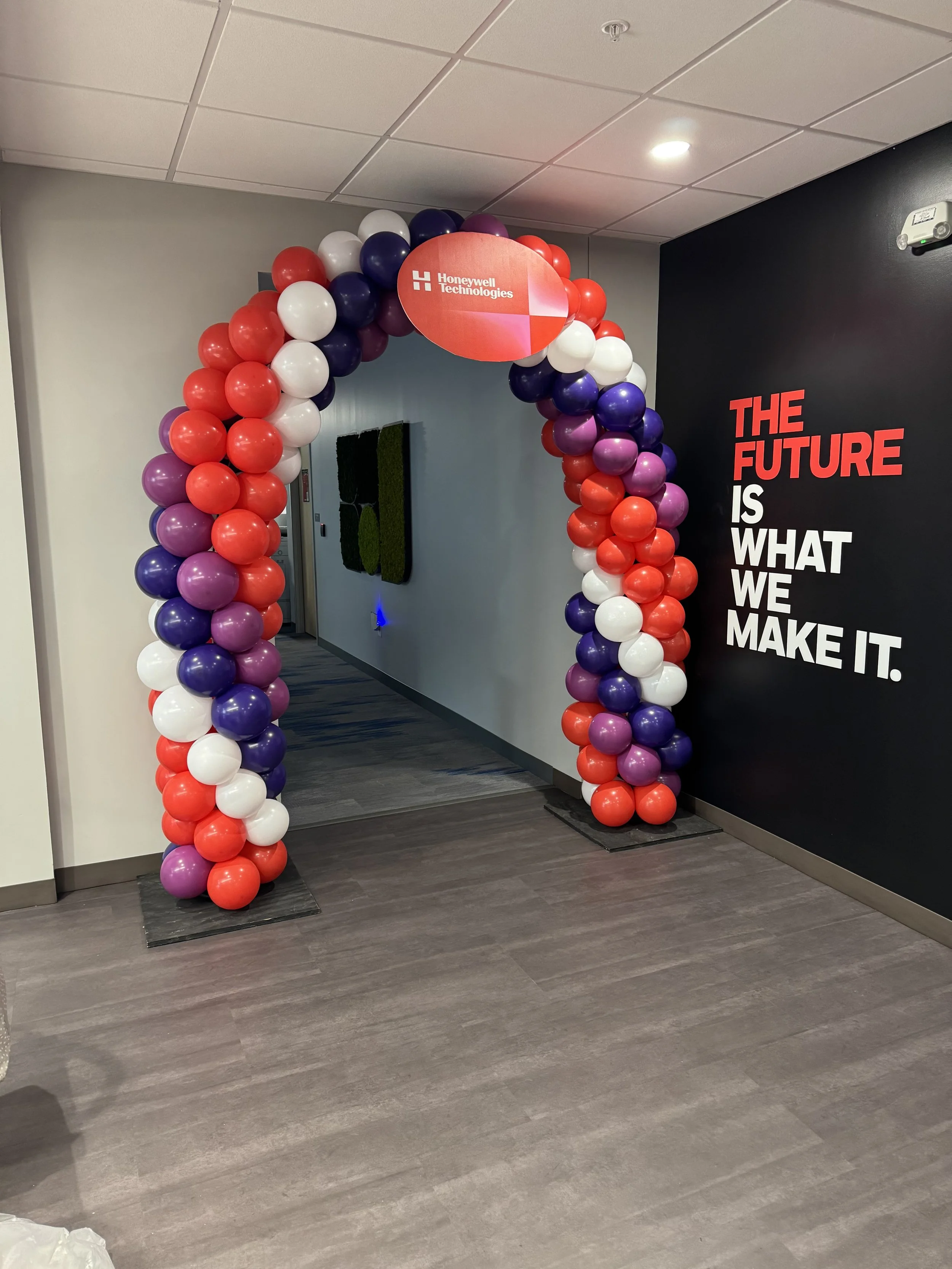Corporate Event | Classic Spiral Balloon Arch - 15ft | Louisville, KY