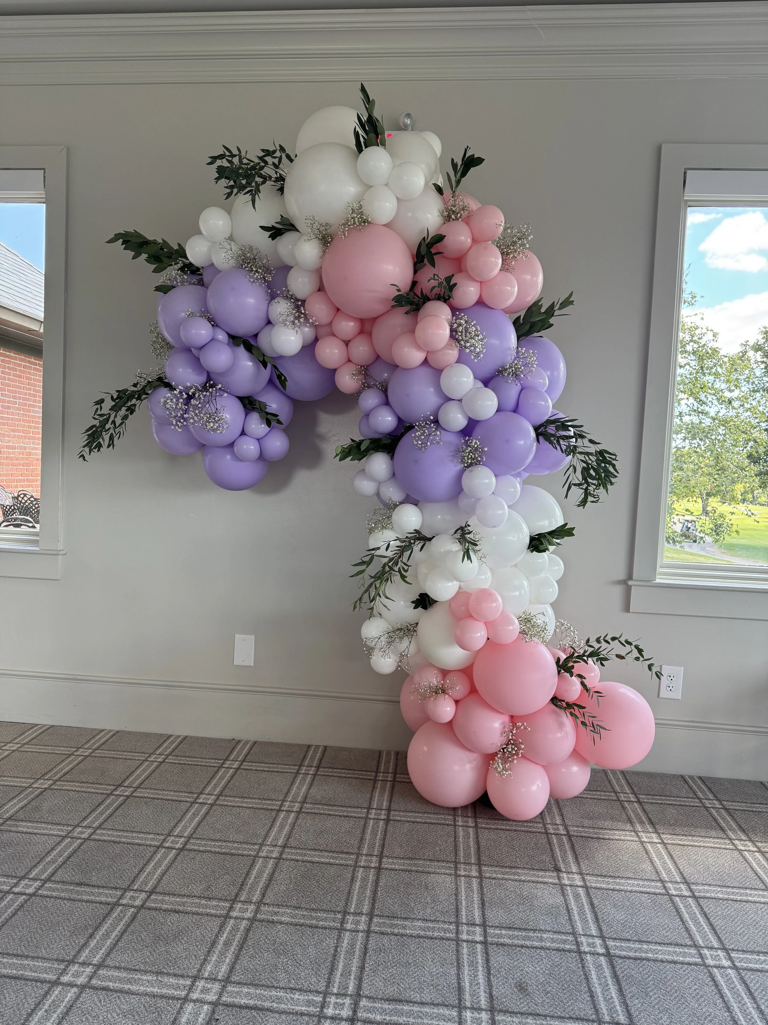 Freestanding Balloon Garland with Greenery - 12 Clusters