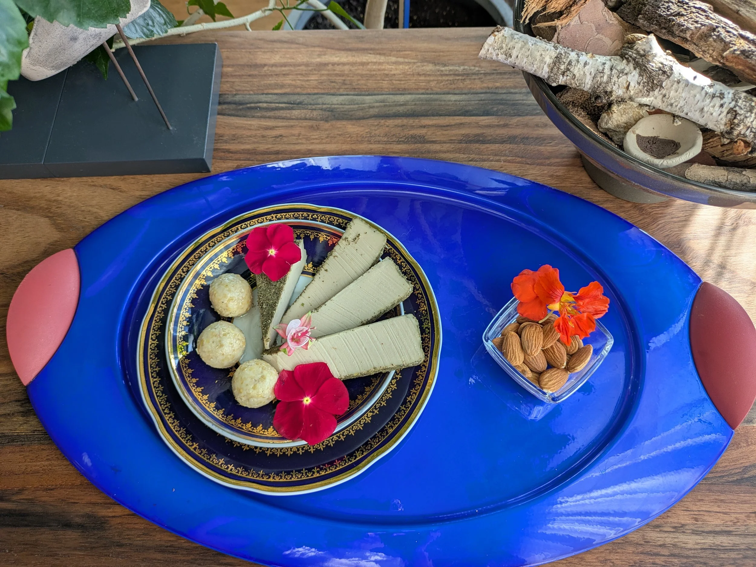 Ishrana zasnivana na svesnoj pažnji                                     (eng. mindful eating)