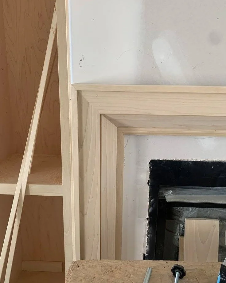 Exciting things are always happening behind the scenes &mdash; it may not all be picture-perfect, but the process makes the final product even more rewarding. ✨🔨🙌
.
.
.
 #interiordesigner #interior_and_living #designtrends #style #fireplace #cusotm