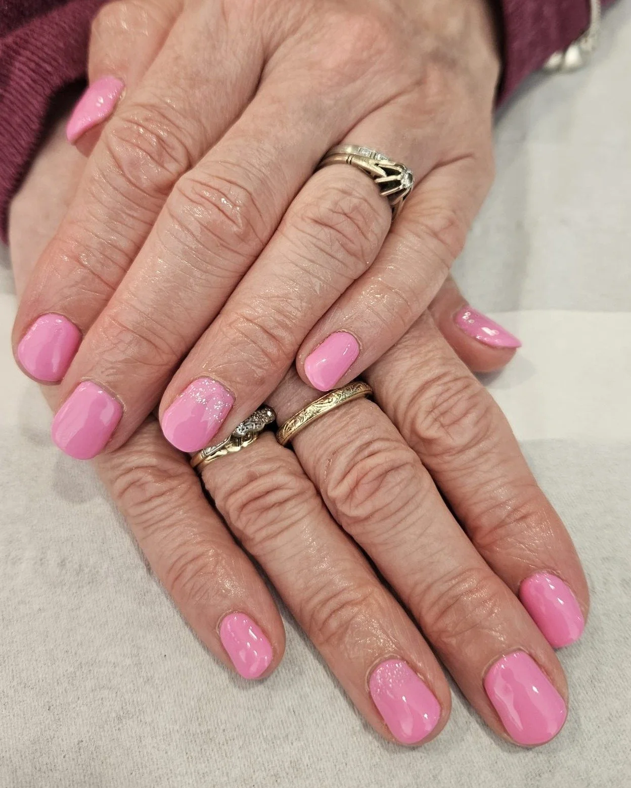 Appointments are available for tomorrow! 💅💆
Kimberley - 10:00, 11:00 and 1:15
Keira - 1:45, 2:45 and 3:45
Give us a message! Nails by Emma
#barnstaple #barnstapledevon #barnstaplesalon #barnstaplebusiness #ELEMIS #elemis #elemisuk #massagetime
