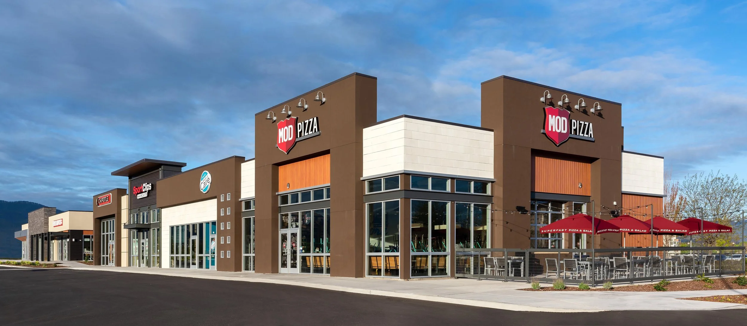 Southside Center - Asante Clinic, Chipotle, Five Guys, Mod Pizza, Sports Clips