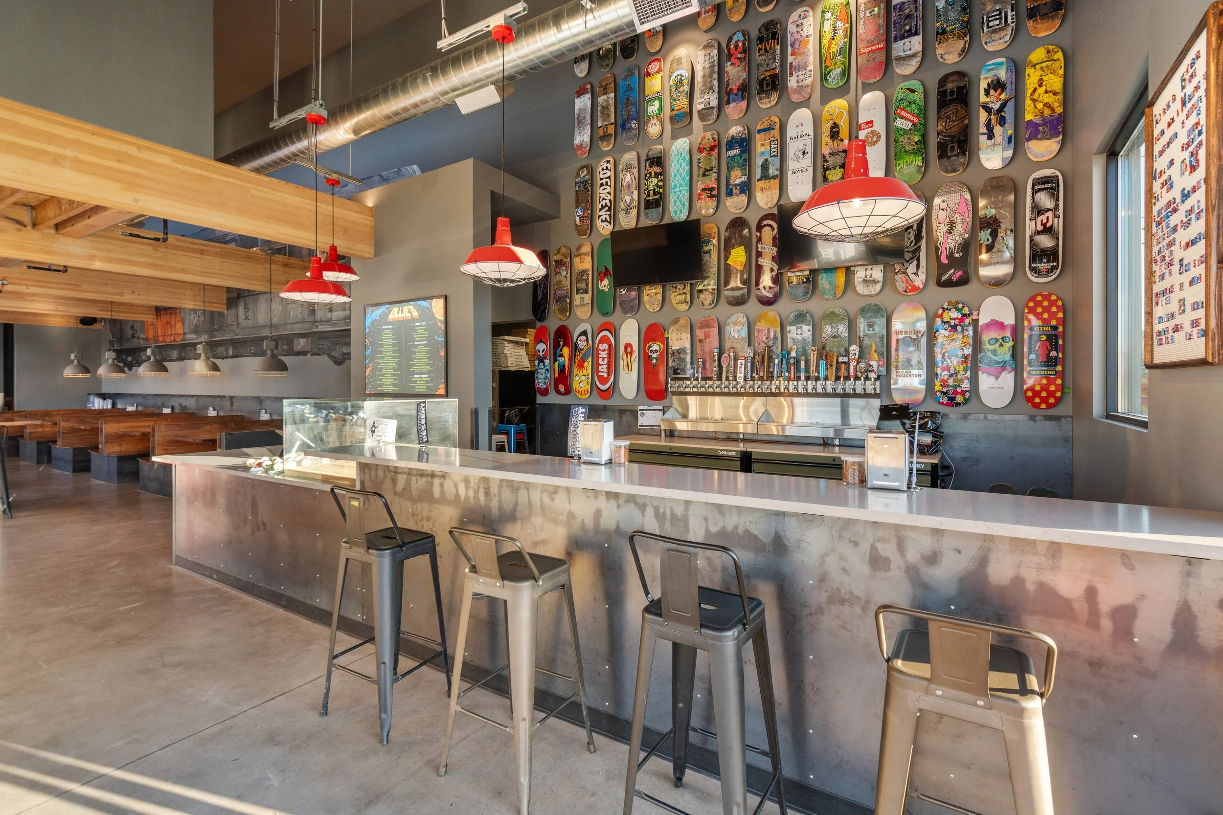 Roxy Corner - 23.jpg
