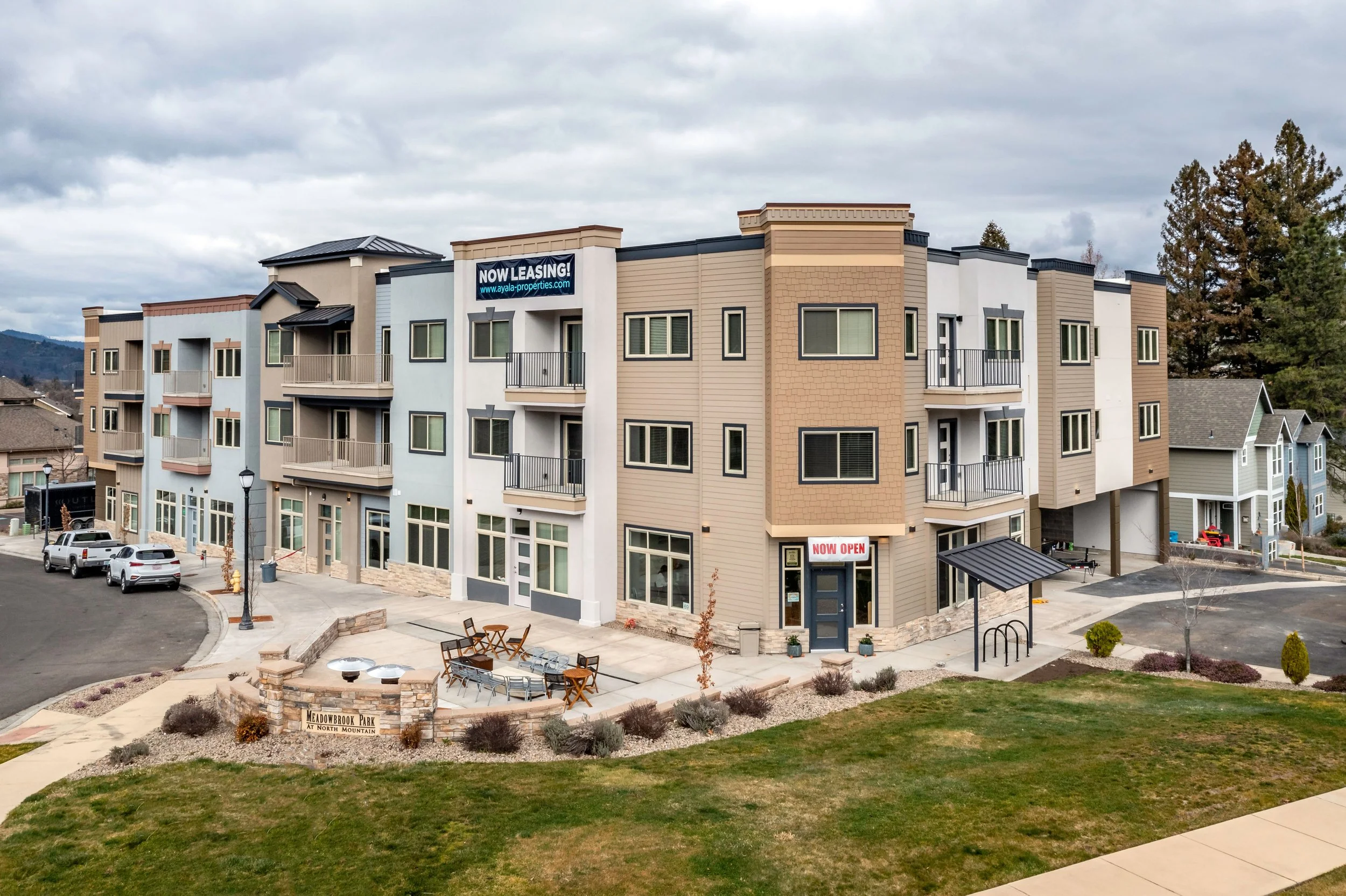 MEADOWBROOK APARTMENTS