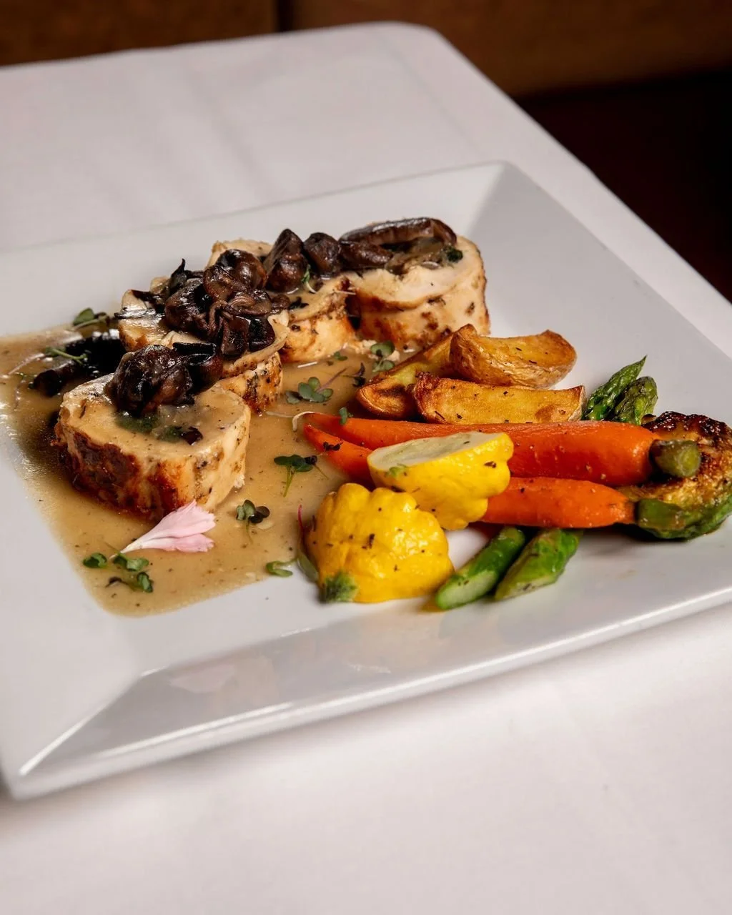 Some conversations deserve the perfect setting. Soft lighting. Impeccable service. Cuisine that speaks without words. What special occasion are you celebrating this month? Let Wally's be part of your story.

#wallysdesertturtle #ranchomirage #finedin