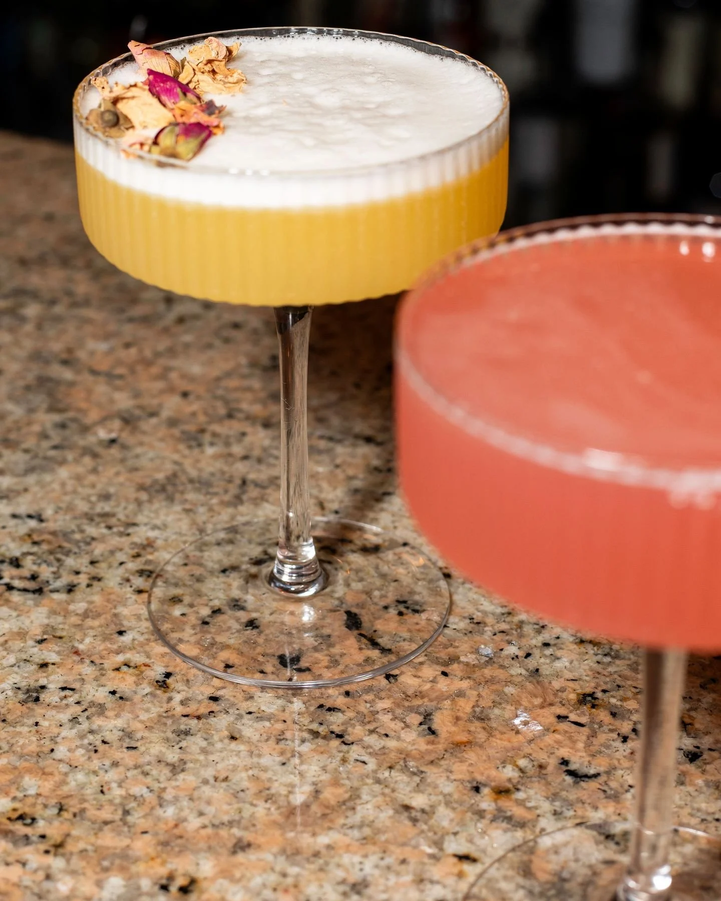 Weekend plans? We have a table with your name on it... and craft cocktails that transform your evening into something extraordinary. Our bar team awaits.

#wallysdesertturtle #ranchomirage #finedining #weekendvibes #wallys #visitranchomirage #dinegps