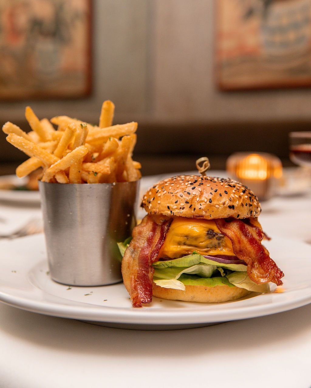 Meet your new obsession. 🍔✨
Wally&rsquo;s Wagyu Burger is stacked! Consider it your Adult Happy Meal! We recommend pairing it with a glass of champagne. 😉 🥂 

#wallys #visitranchomirage #dinegps #visitgreaterps #adulthappymeal #burger #best #palms