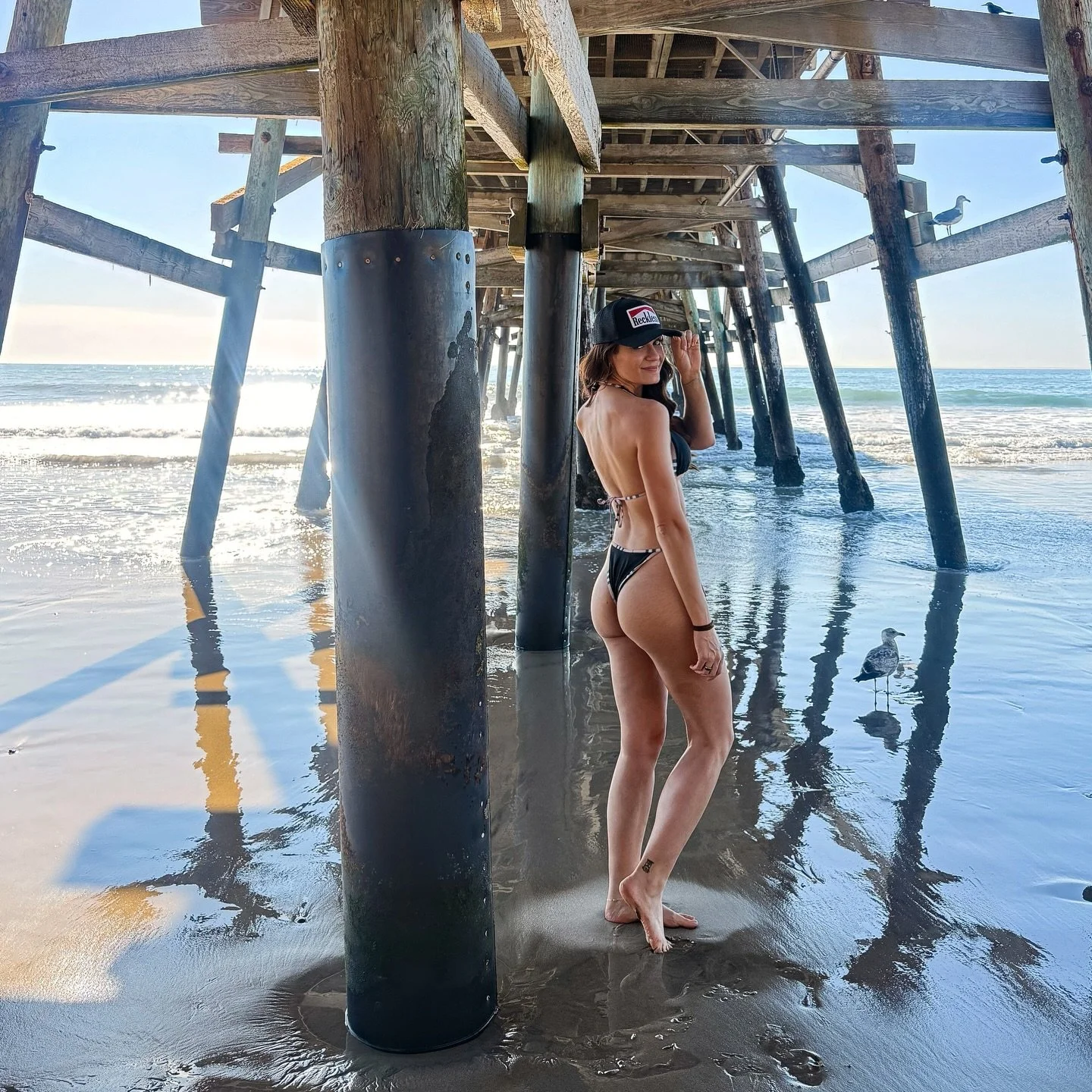 Just being a tad cheeky 🌴👙