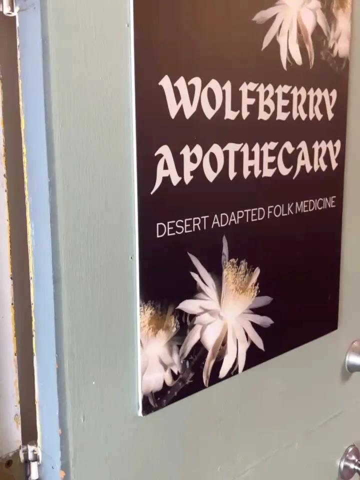 join us this saturday for another round of FREE winter care offerings and holiday hours 💐💐

come join us for a little respite from 12-3pm saturday(s) december 13th &amp; 20th during apothecary open holiday hours 💐

@magneticalchemyy will be set up