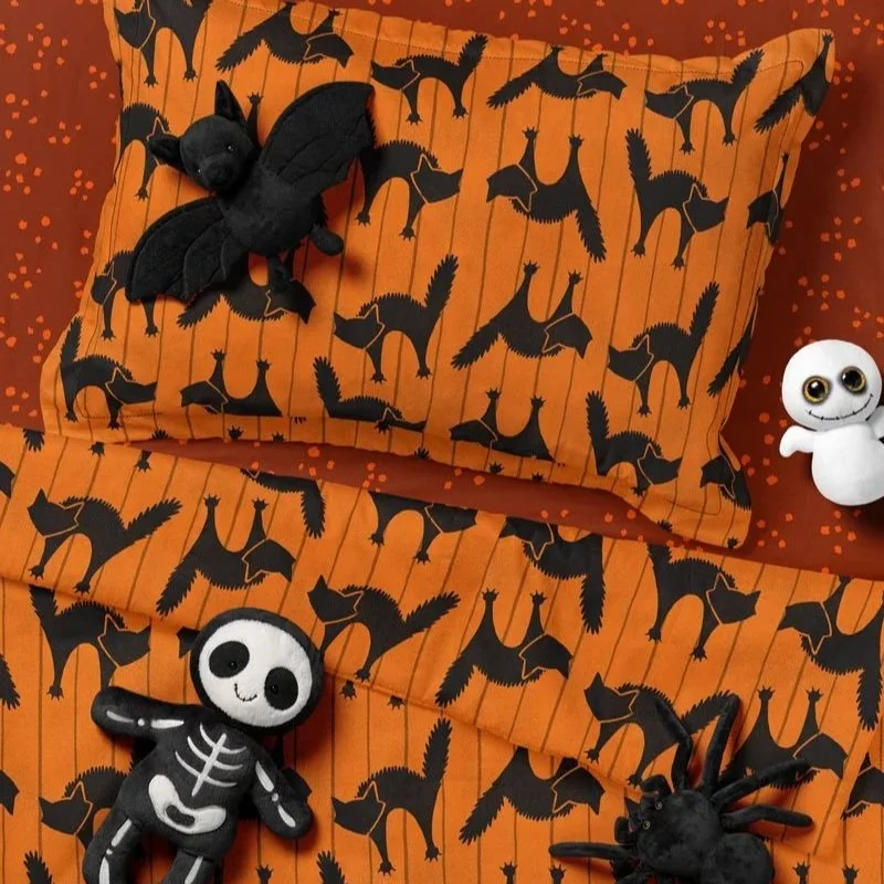 BooHaHa_Mockup_Bed.jpg