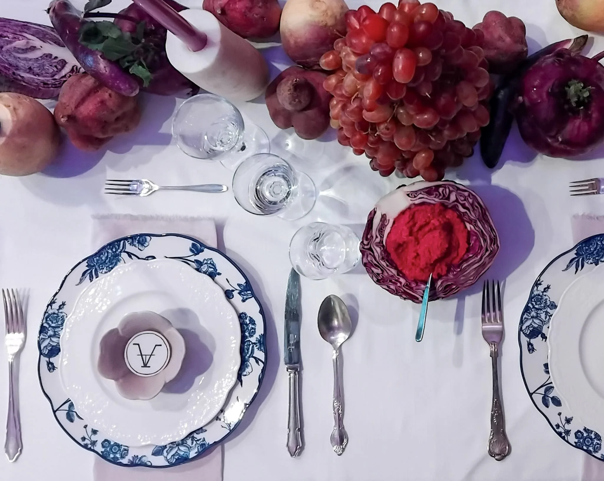 botanical table settting in red and purple