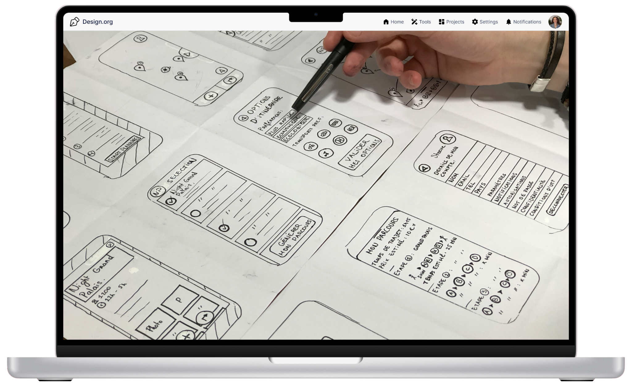 Simple navigation with icons