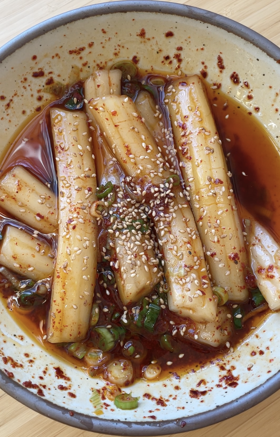 spicy chewy potato (bunmoja) noodles