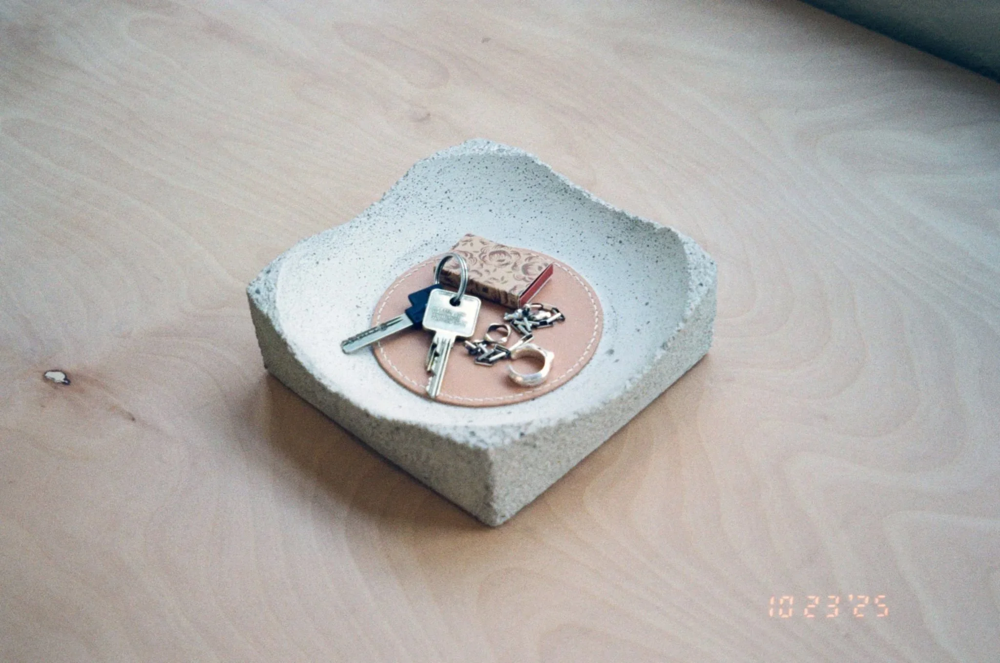 Vide Poche I for Scale