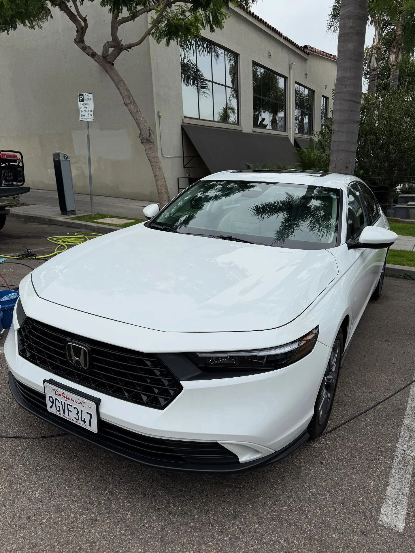 🧼 This new Honda Civic had a rough start &mdash; the interior was packed with dirt and grime. Now it&rsquo;s spotless and smelling fresh again! 
🚘✨ Nothing like that clean-car feeling. #FreshStart
- Interior deep clean 
- Steam cleaning 
- 1-2 mont