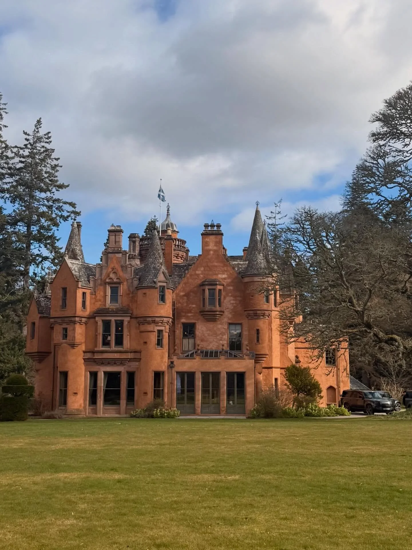 You&rsquo;ll always remember your first 🏰 
First day in Scotland, ever.
First time sleeping in a castle (highly recommend, esp if they have a snack drawer, pictured).
First time on a RHIB boat (had to google that one).
First time on Loch Ness, or an