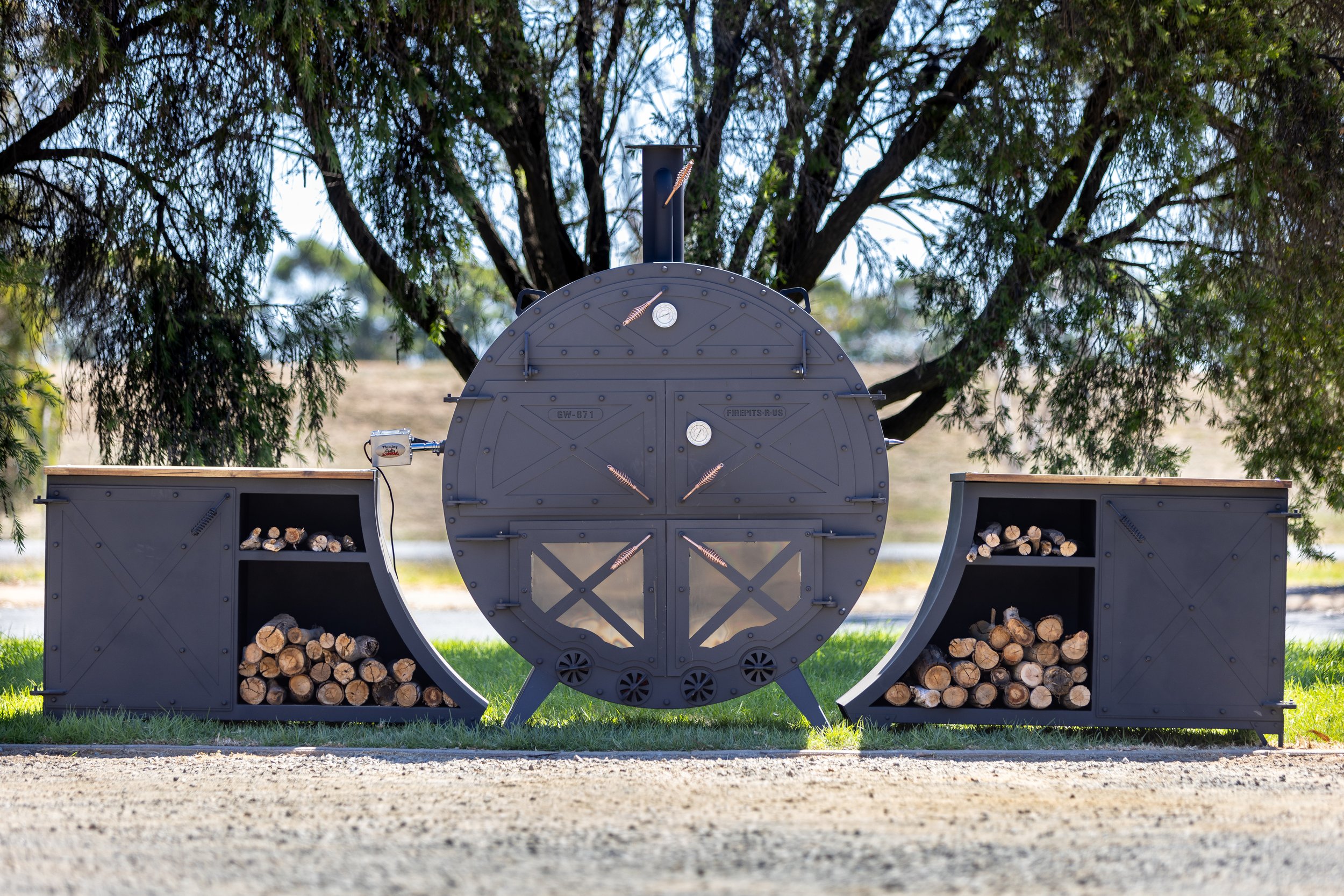 Firepits R Us - Global Warmer with Global Warmer Wood Holder Set.