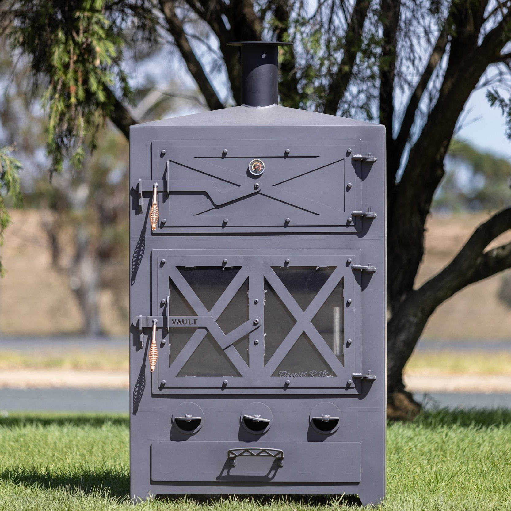 Firepits R Us - The Vault with Glass Doors.