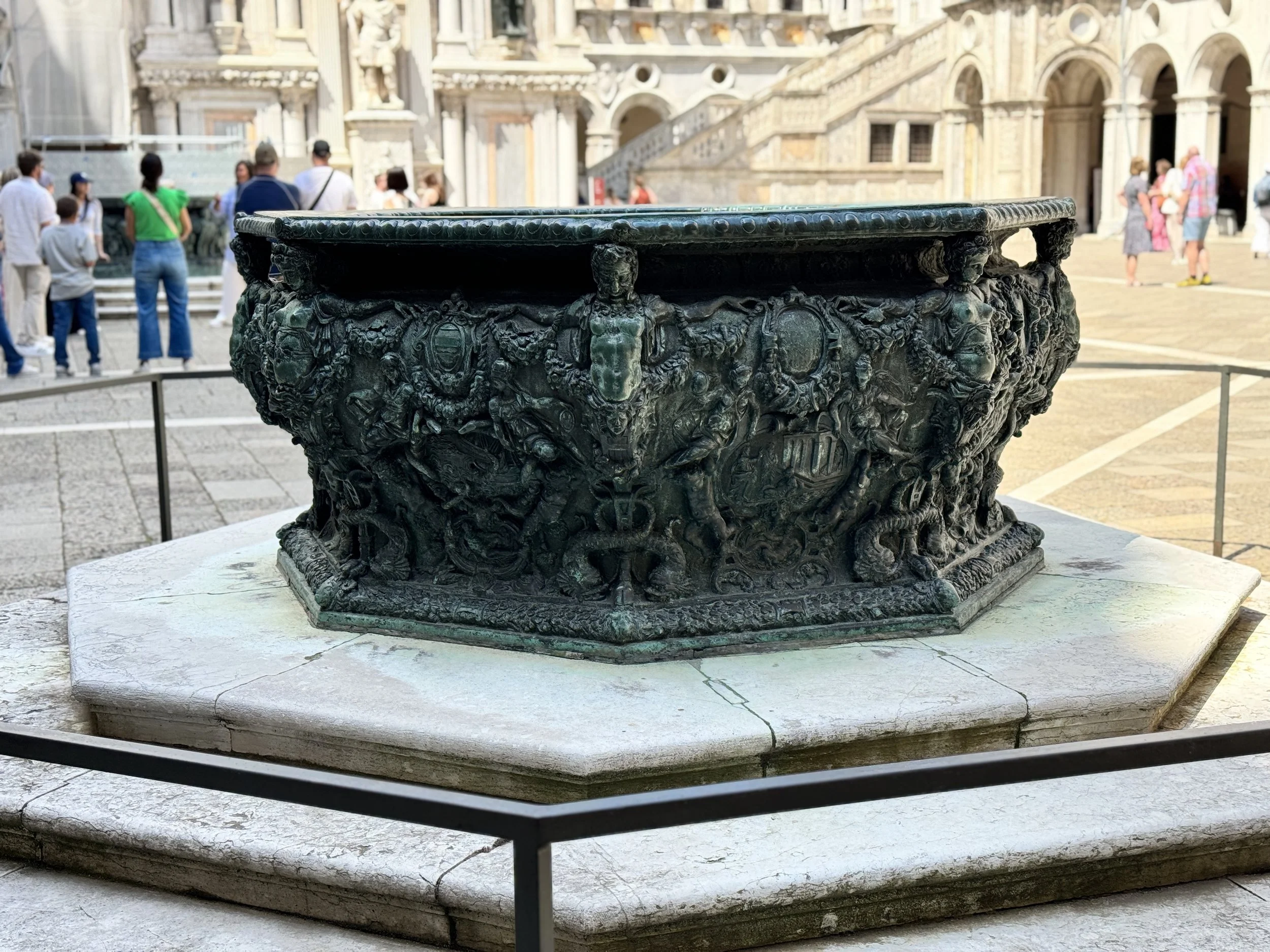Well in the courtyard of Palazzo Ducale - Venice, Italy