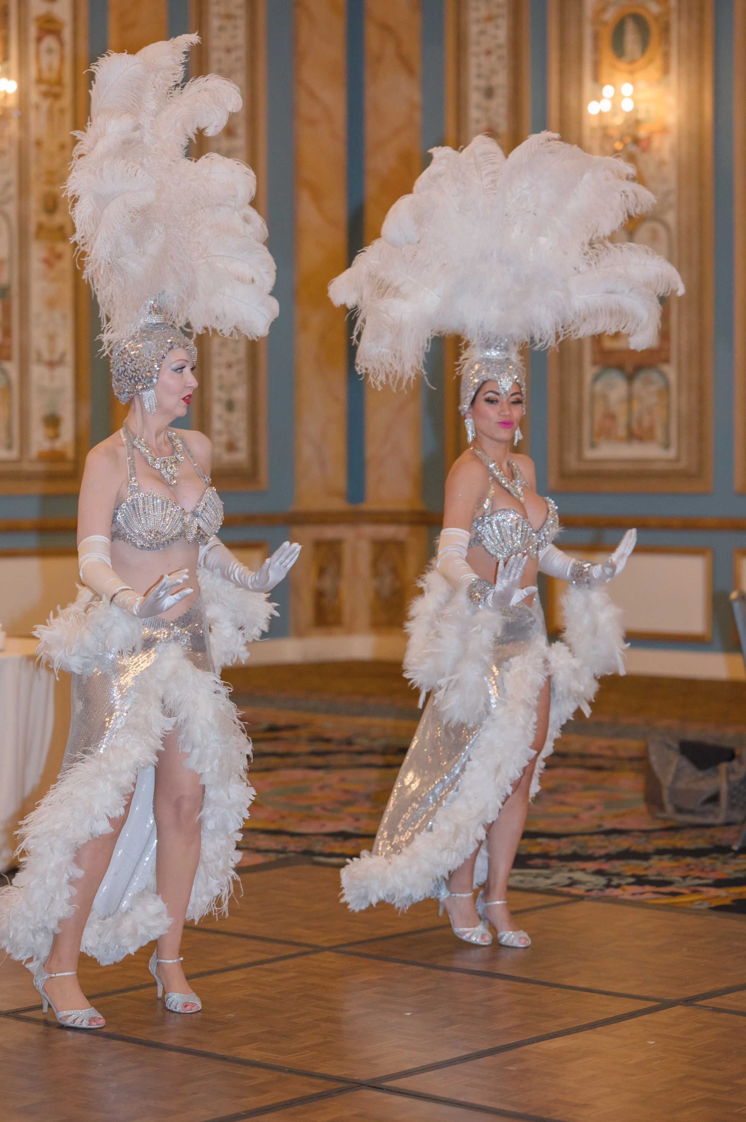 Hayley+Alex.ParisHotel-KRUSS&CO-304.jpg
