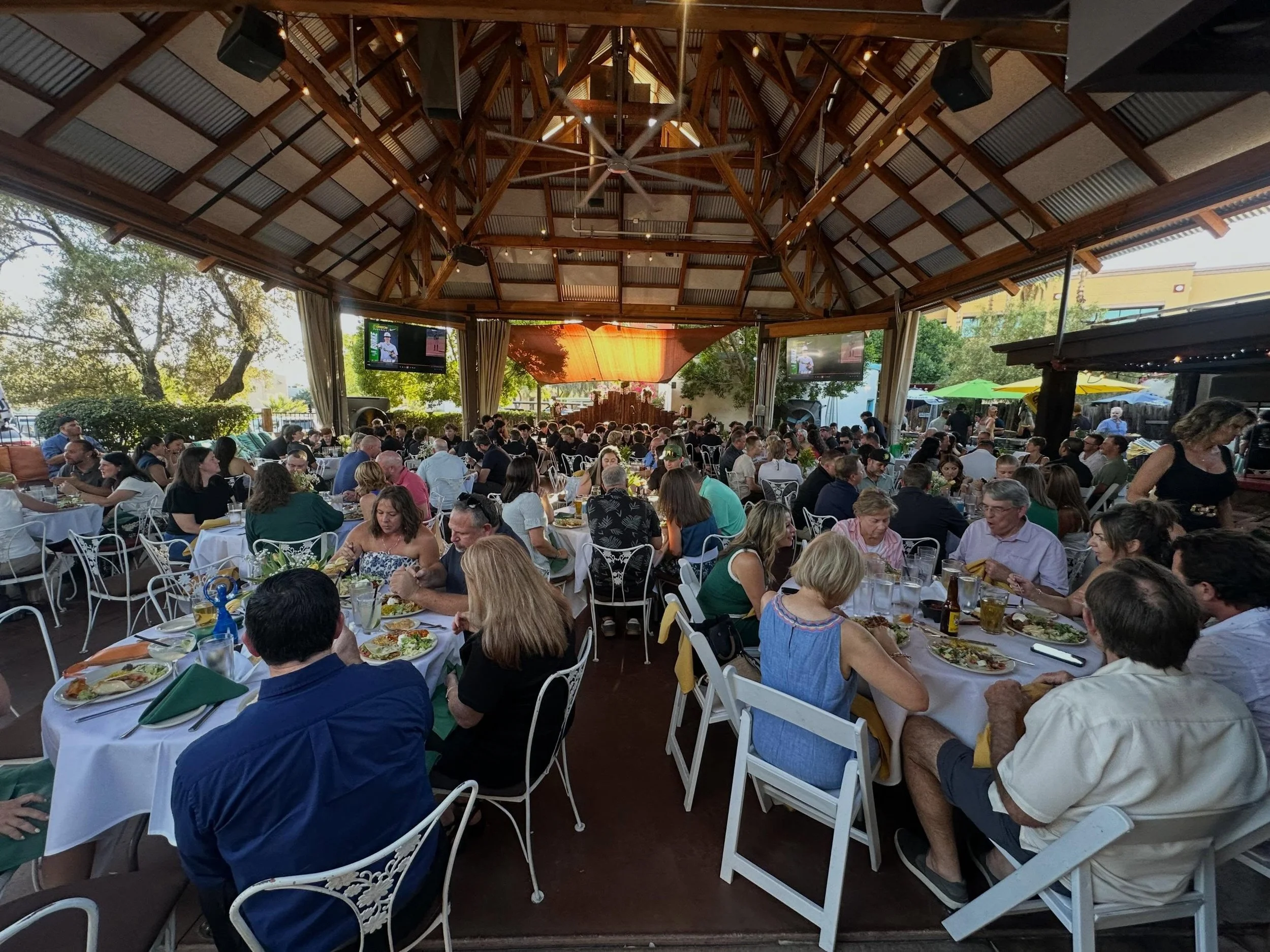 Thats a Wrap on the 2026 Horizon Baseball Banquet to celebrate all the amazing players, coaches, board members and parents that make Husky Baseball what it is&hellip; and we aint done yet for 2026! Congrats to the following Team Award Winners: Freshm
