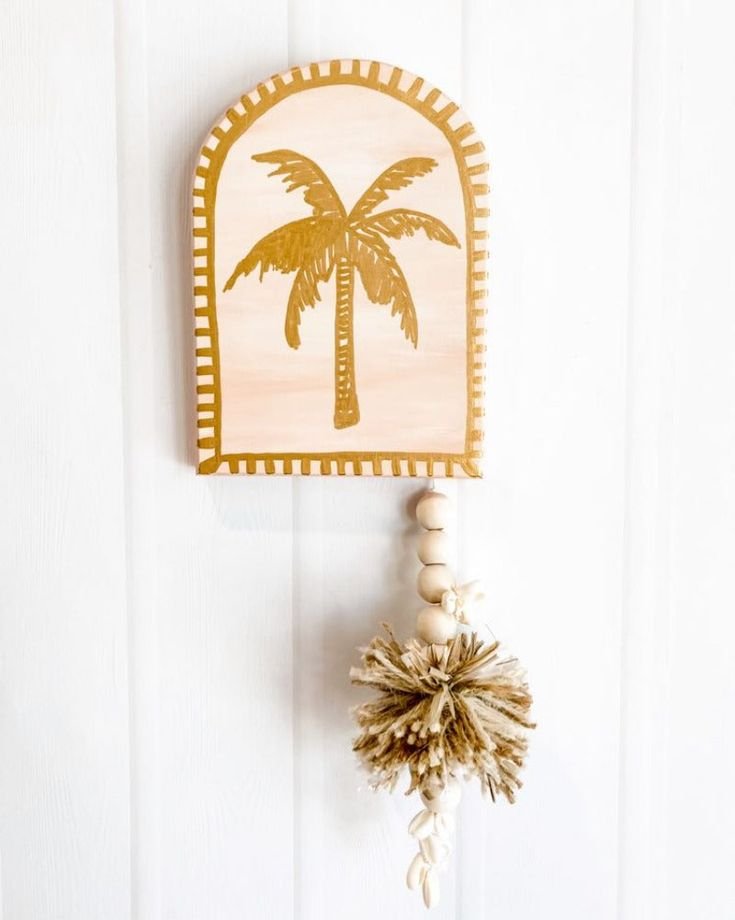 arch with raffia.jpg