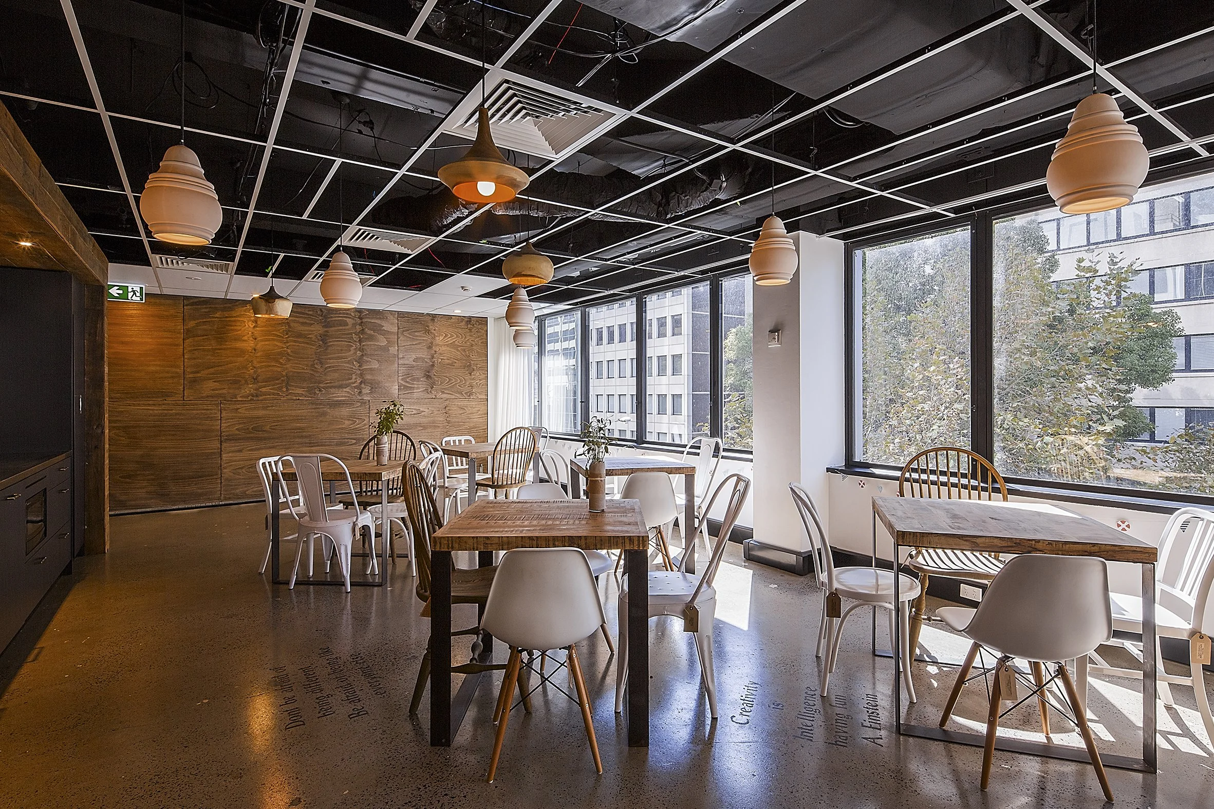 0004- Liquidesign -140305-Edit.jpg