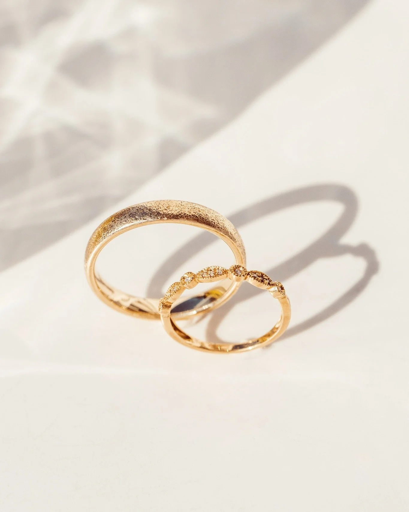 Die Ringe

#hochzeitsfotografie #hochzeitsfotograf #gettingready #gettingreadyforwedding #weddingaccessories #weddingphotography #eheringe #ehering