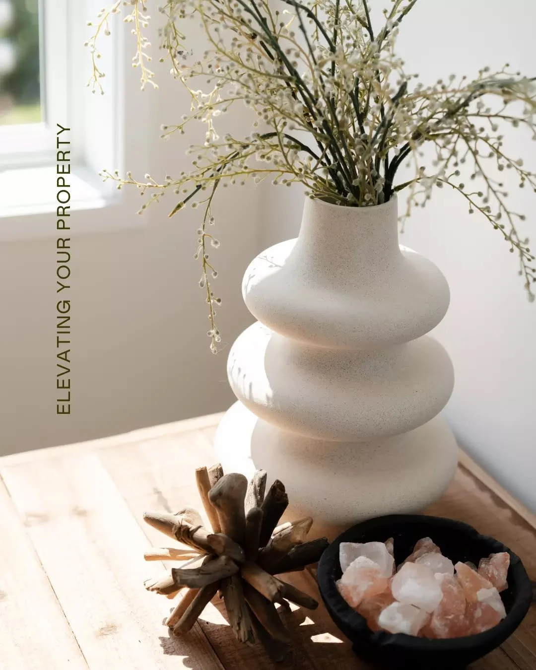 We take care of the details, so you can focus on the sale. Effortless for you, and unforgettable for your buyers.

Our calendar is filling fast this season 🐝
Contact us now for a free consult.