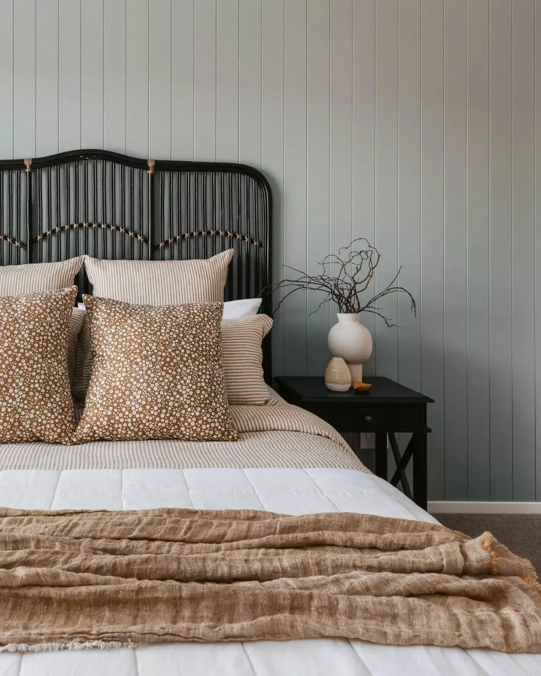 Layered, refined, and effortlessly moody. Whatever your vision, leave it to us to bring it to life. 💰📈