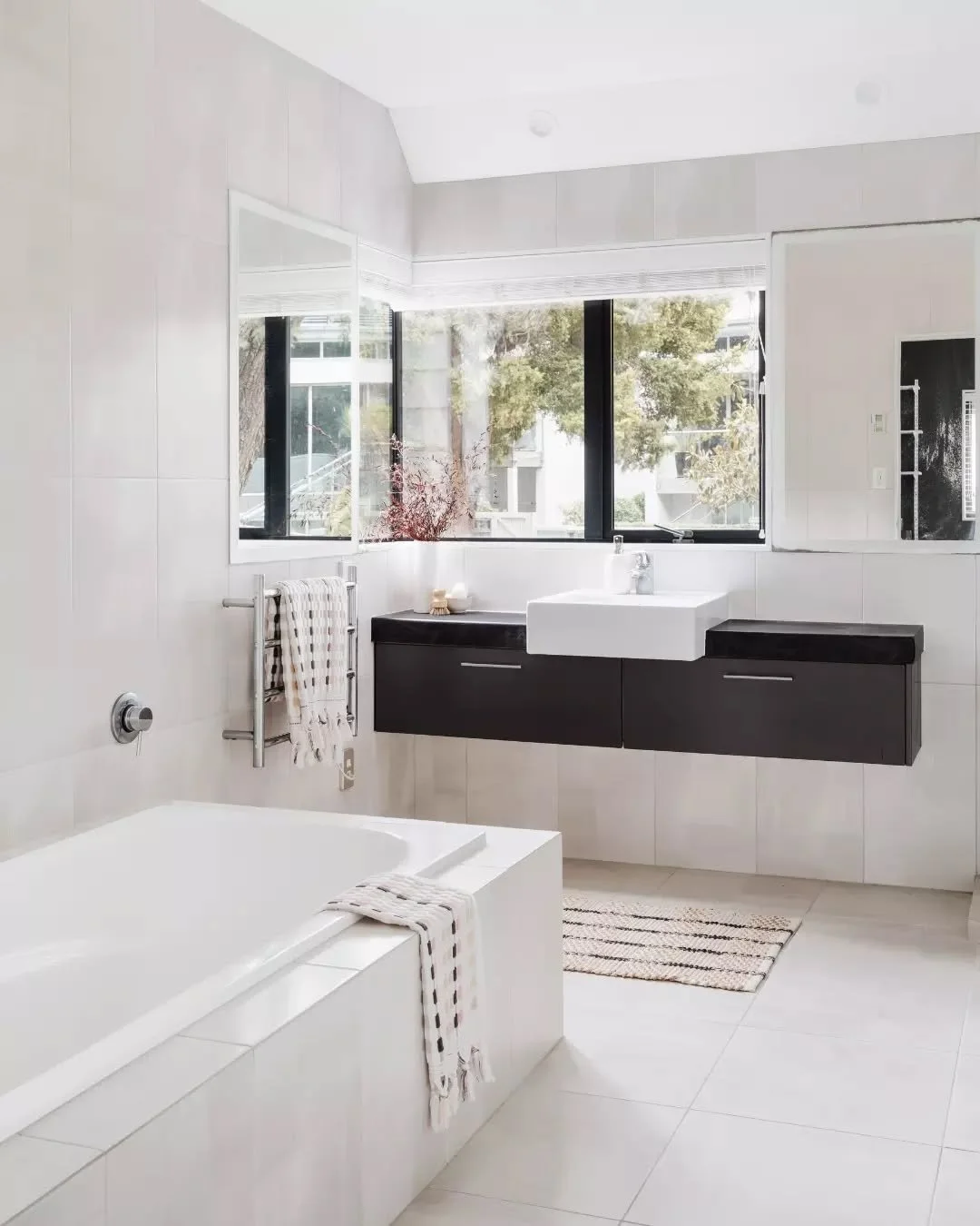 The art of restraint ✨

With decades of experience in creating spaces that sell, our team are experts in knowing when to pause, pare back, and let a home&rsquo;s character to shine through - because sometimes, the most powerful statement is subtlety.